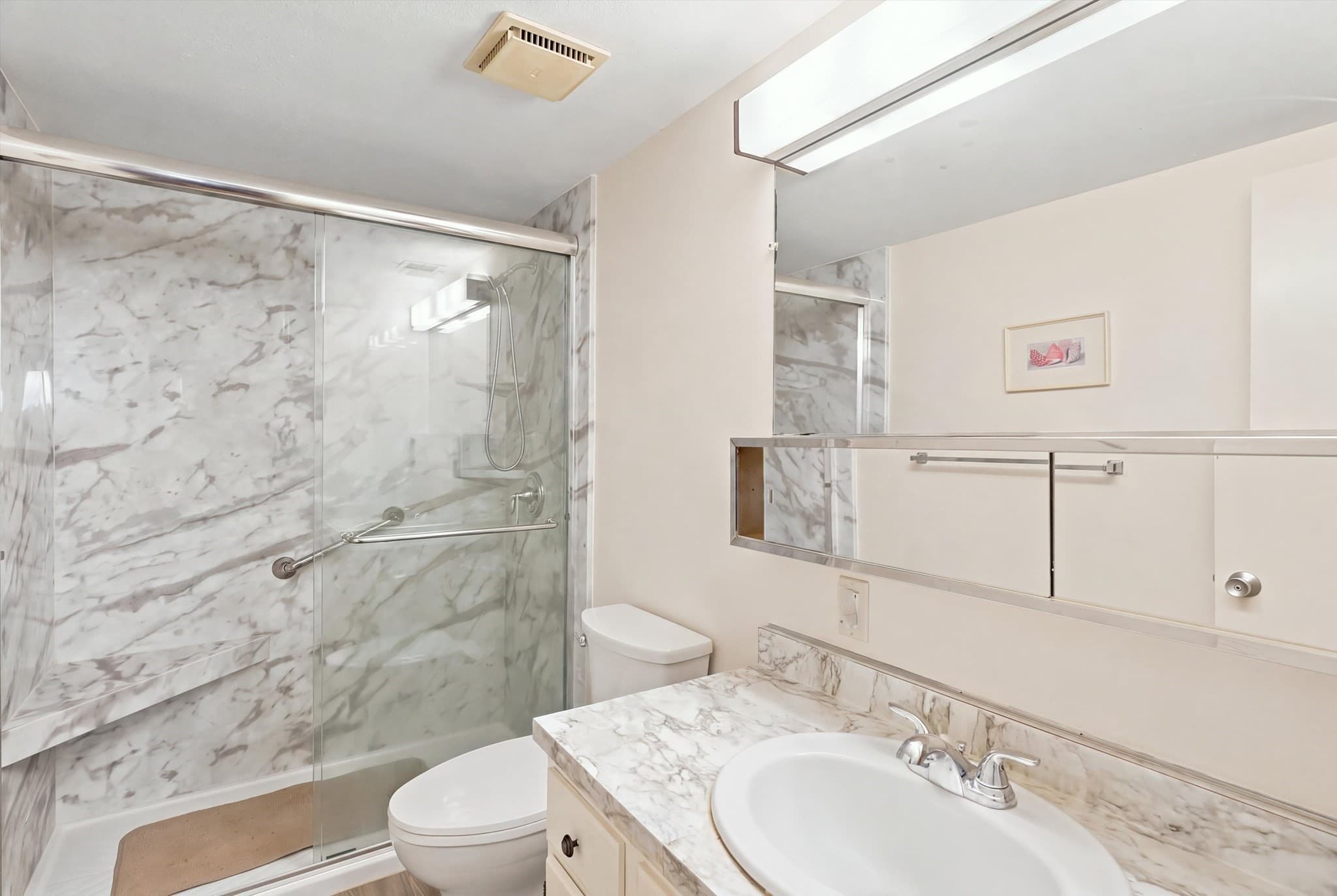Condominium at 402 Paradise Rd # 3J, Swampscott MA 01907, Swampscott, photo 11 of 30