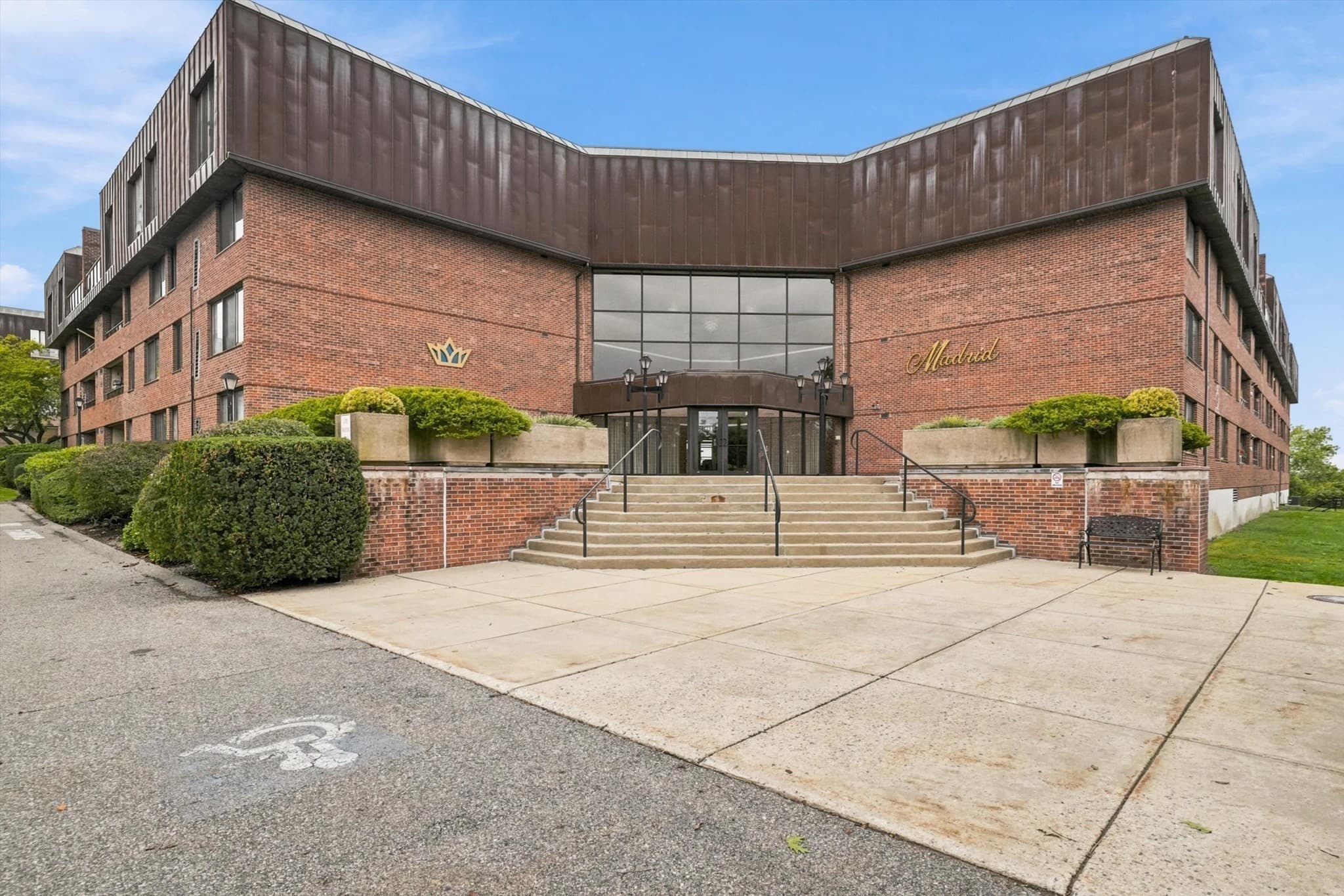 Condominium at 402 Paradise Rd # 3J, Swampscott MA 01907, Swampscott, photo 29 of 30