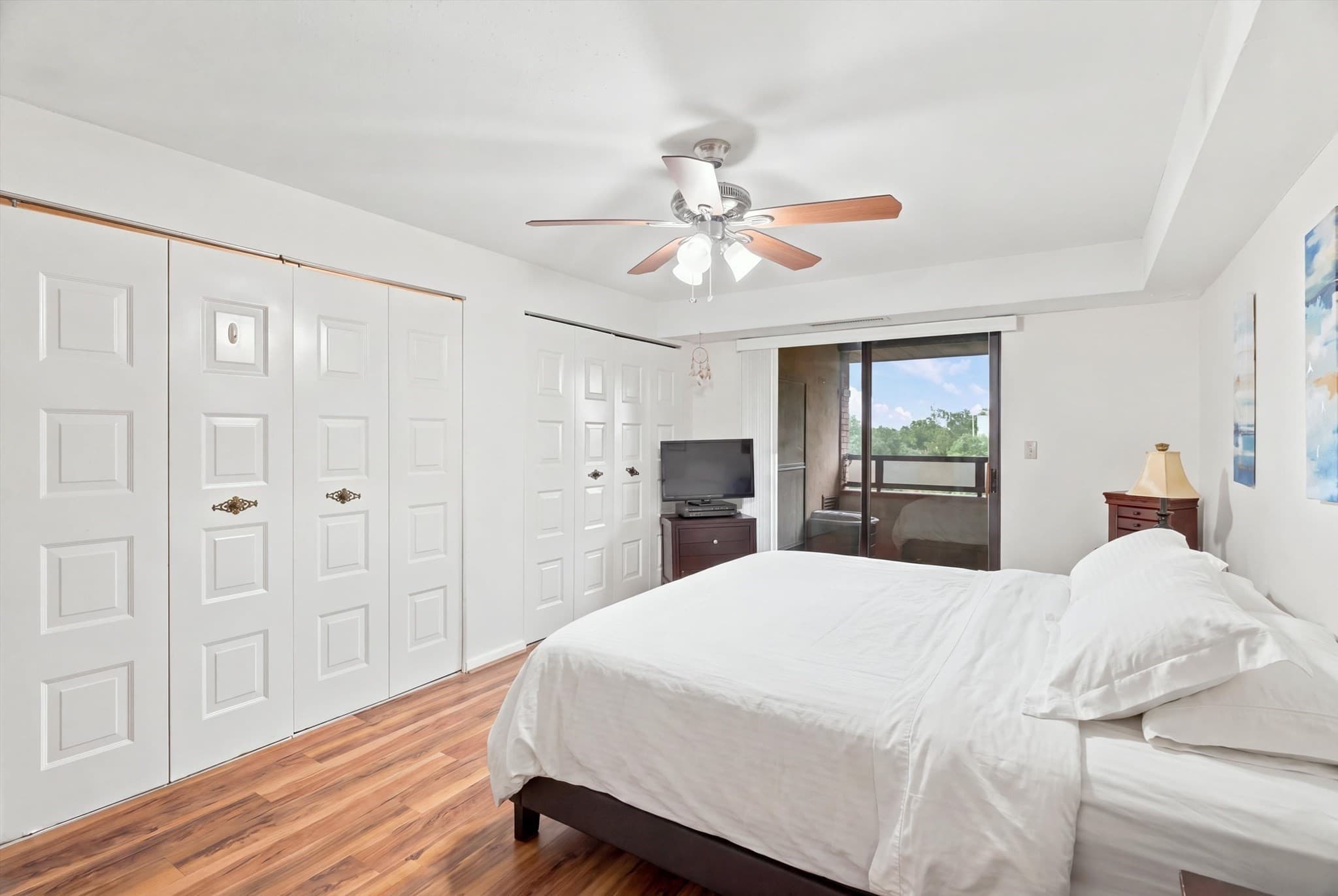 Condominium at 402 Paradise Rd # 3J, Swampscott MA 01907, Swampscott, photo 8 of 30