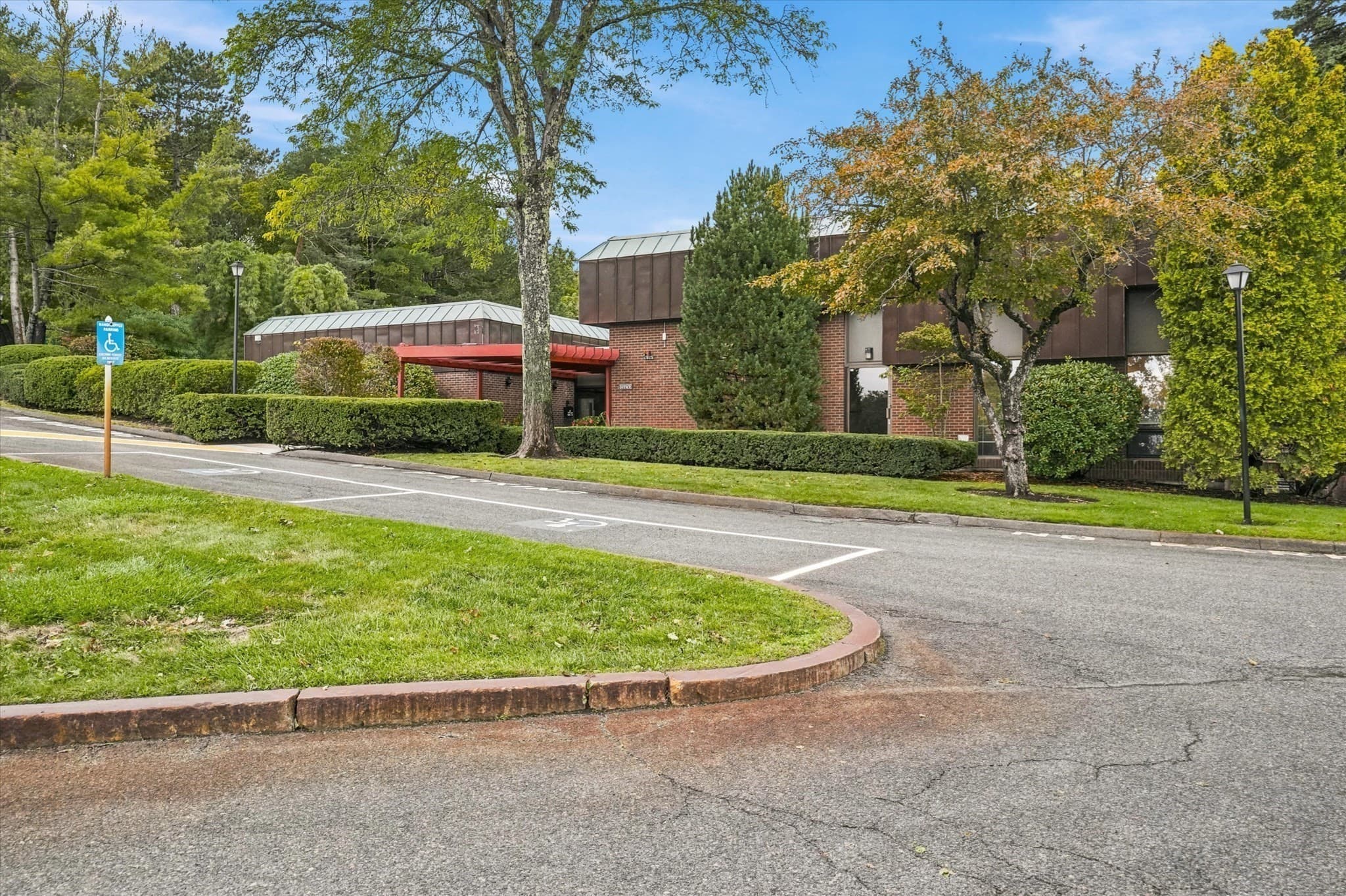 Condominium at 402 Paradise Rd # 3J, Swampscott MA 01907, Swampscott, photo 21 of 30