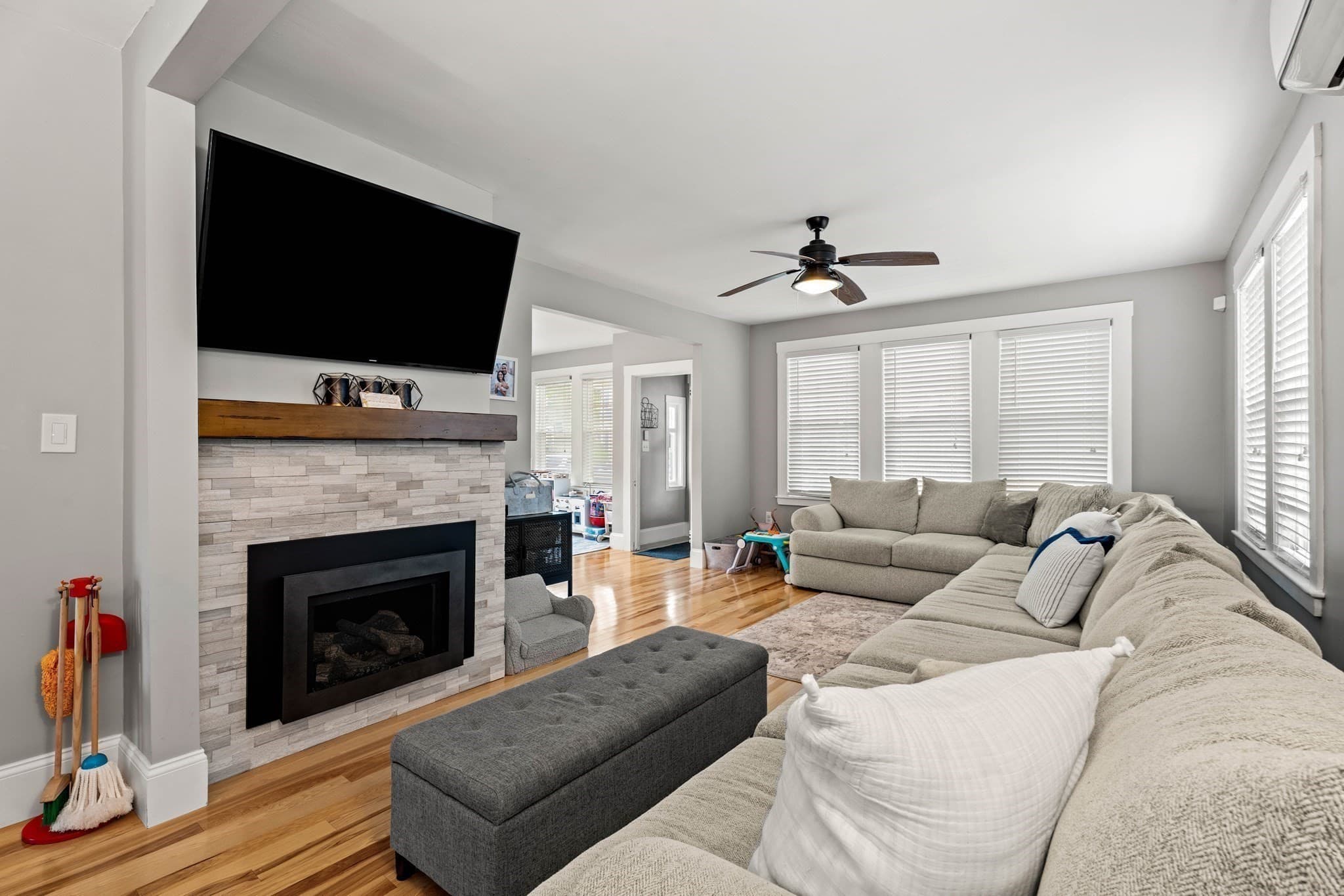 Single Family Residence at 46 Lamoille Ave, Haverhill MA 01835, Haverhill, photo 10 of 42