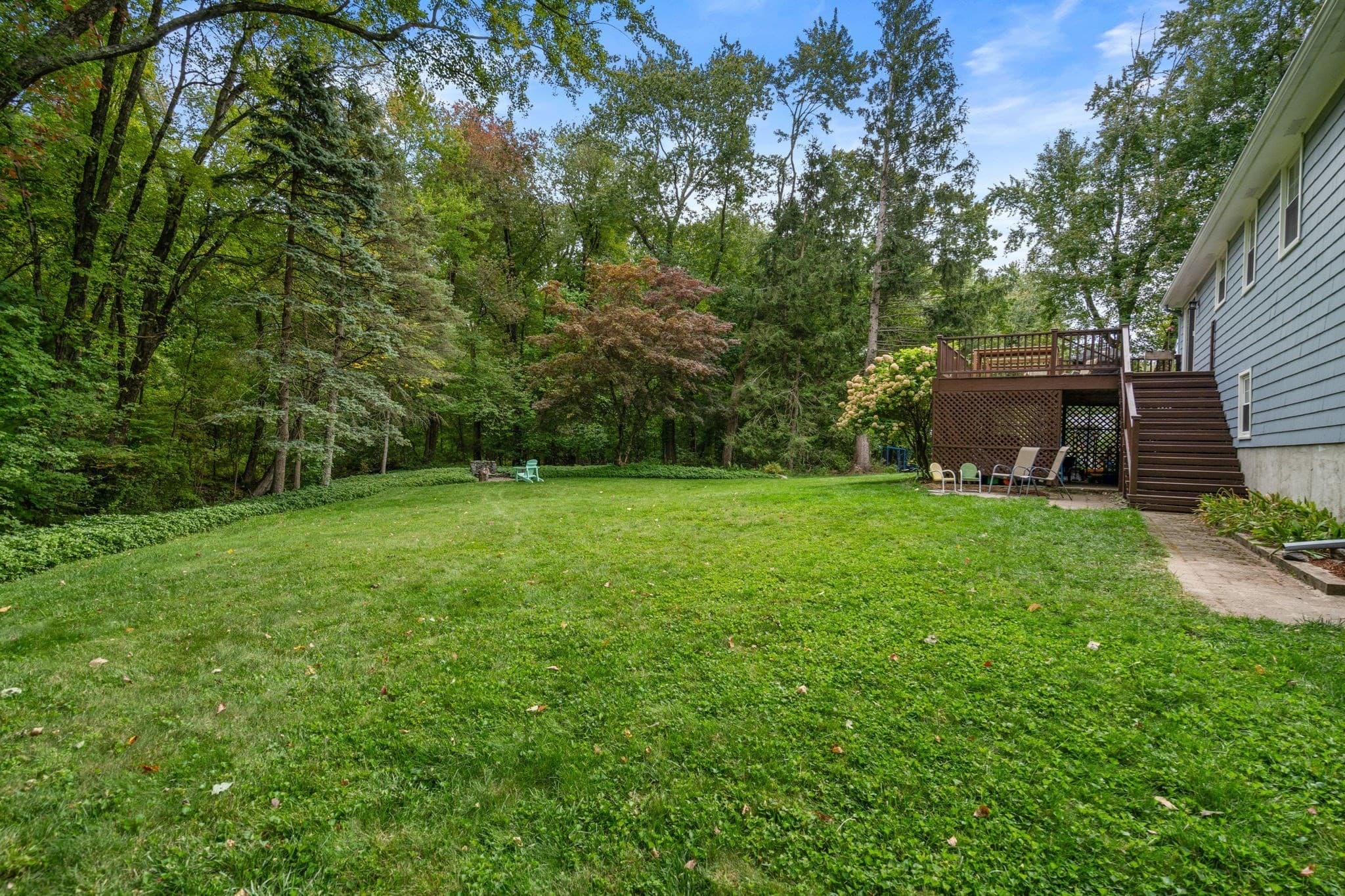 Single Family Residence at 4 Woodmere, Framingham MA 01701, Framingham, photo 23 of 24