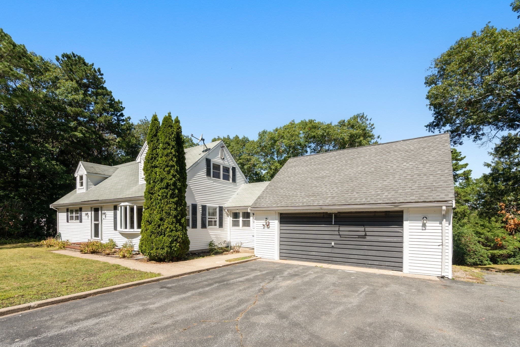 Single Family Residence at 46 Wayne Rd, Bourne MA 02532, Bourne, photo 3 of 34