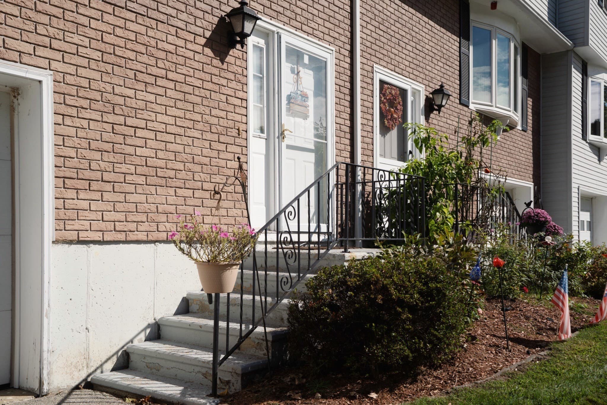 Condominium at 63 Plantation Rd # 63, Oxford MA 01540, Oxford, photo 3 of 20
