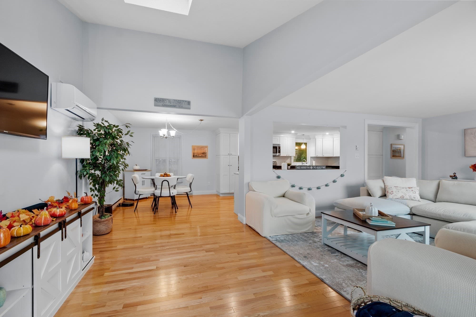 Condominium at 273 Washington St # 2, Gloucester MA 01930, Gloucester, photo 6 of 24
