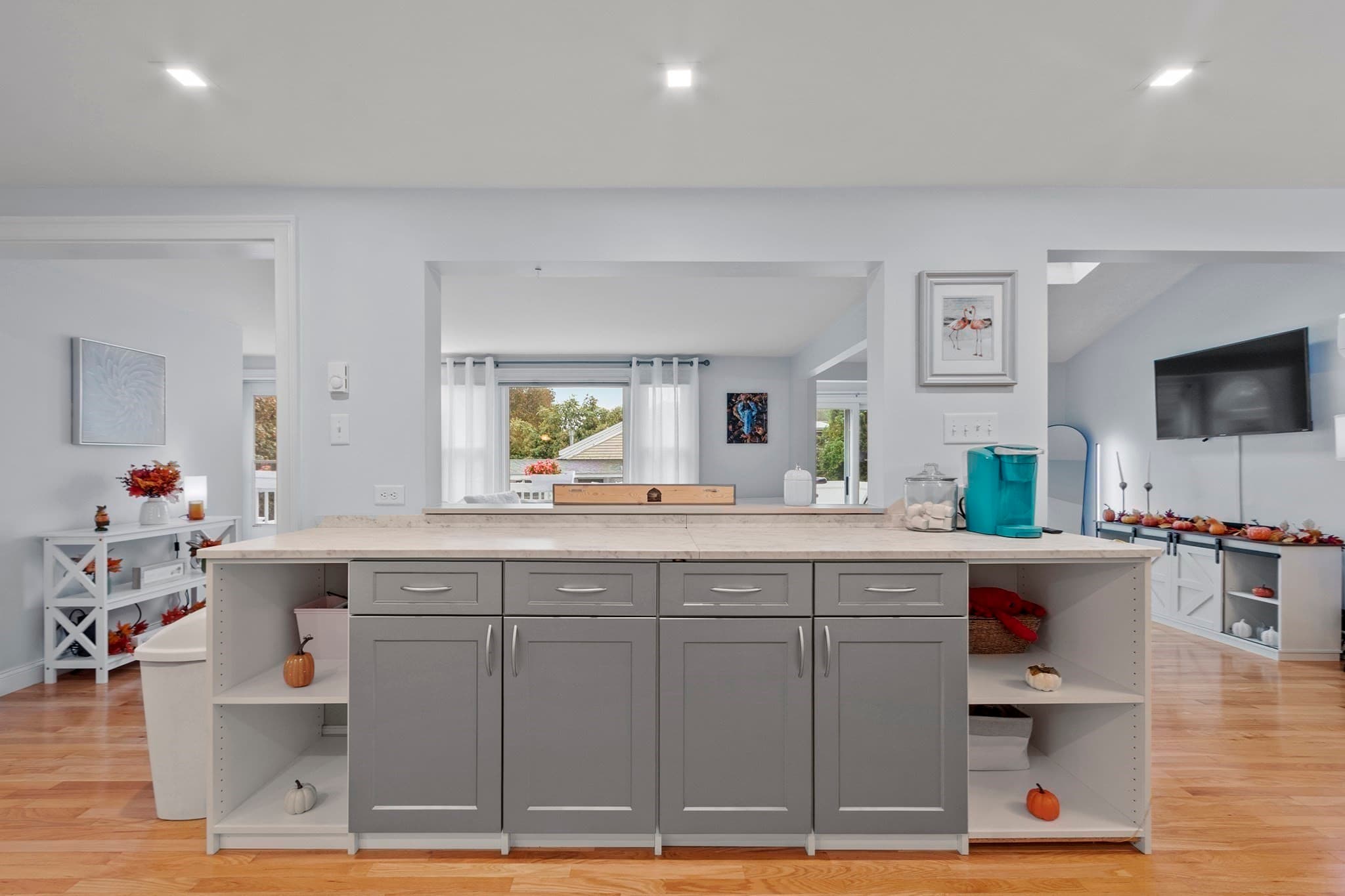 Condominium at 273 Washington St # 2, Gloucester MA 01930, Gloucester, photo 3 of 24