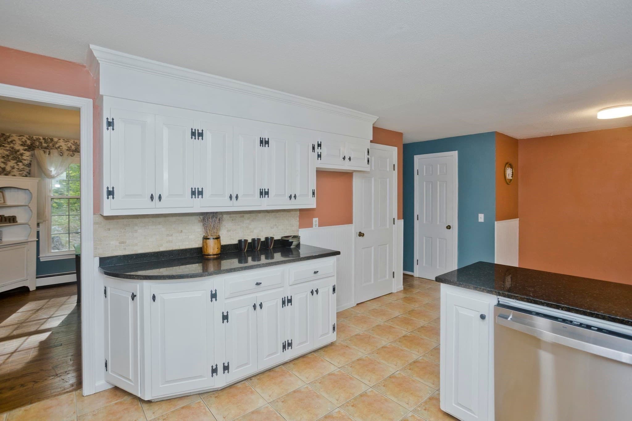 Single Family Residence at 323 Bennett Rd., Hampden MA 01036, Hampden, photo 5 of 35