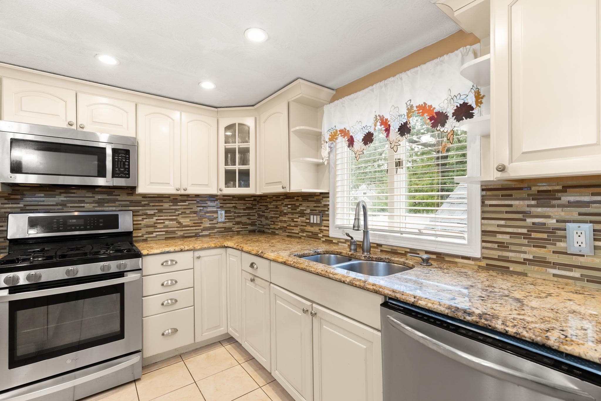Single Family Residence at 12 Cedar Circle, Randolph MA 02368, Randolph, photo 23 of 41