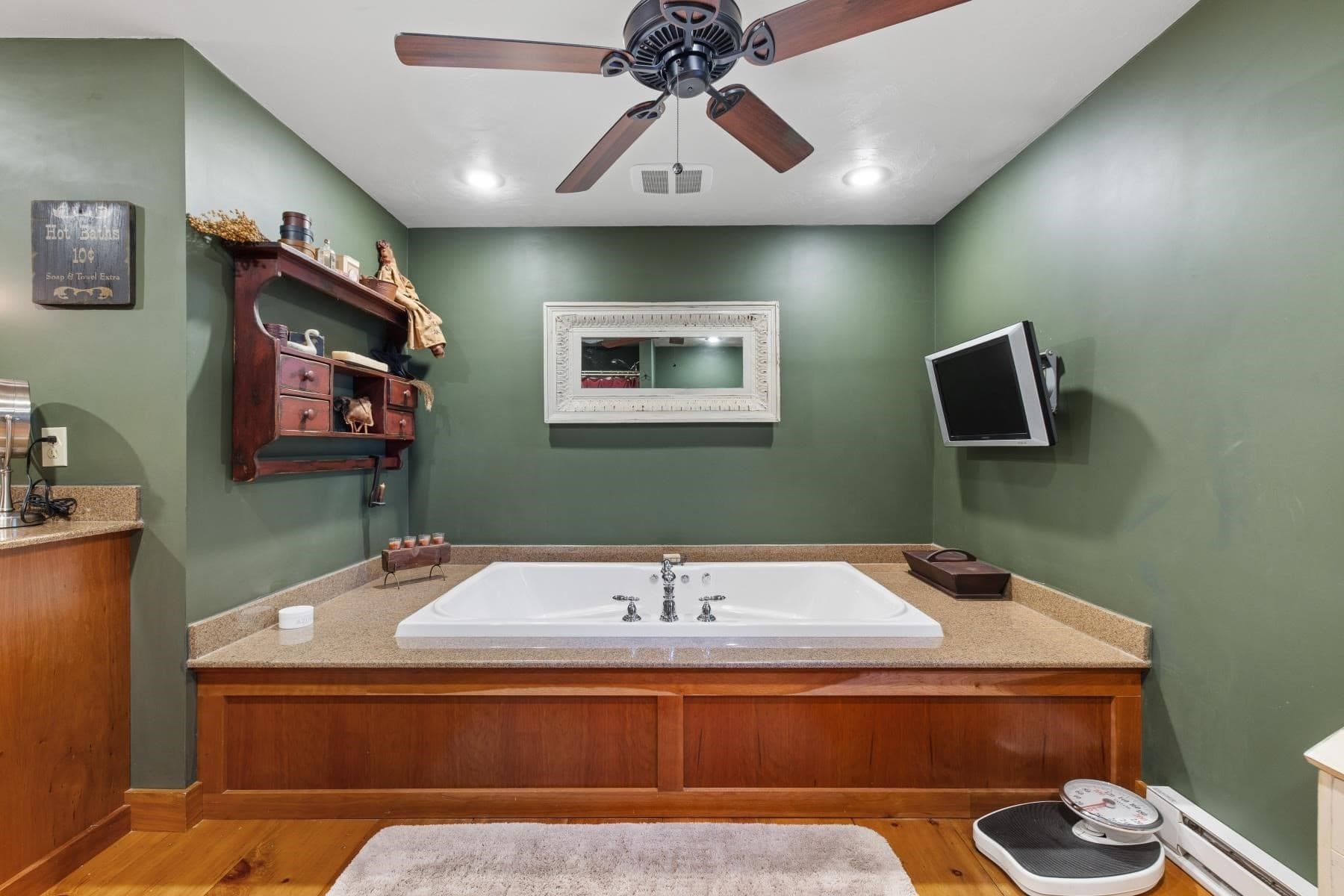 Single Family Residence at 22 John F Kennedy Dr, Millbury MA 01527, Millbury, photo 20 of 41
