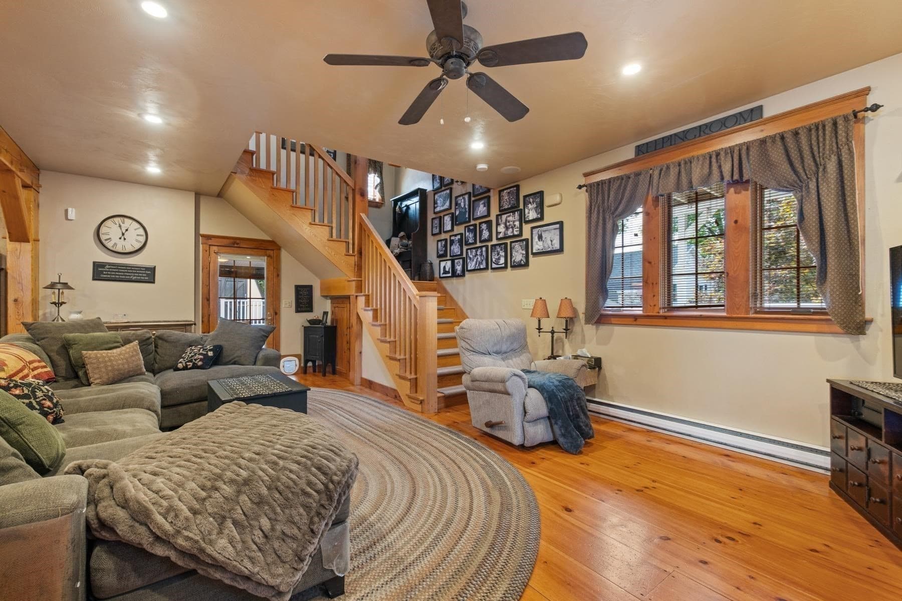 Single Family Residence at 22 John F Kennedy Dr, Millbury MA 01527, Millbury, photo 14 of 41