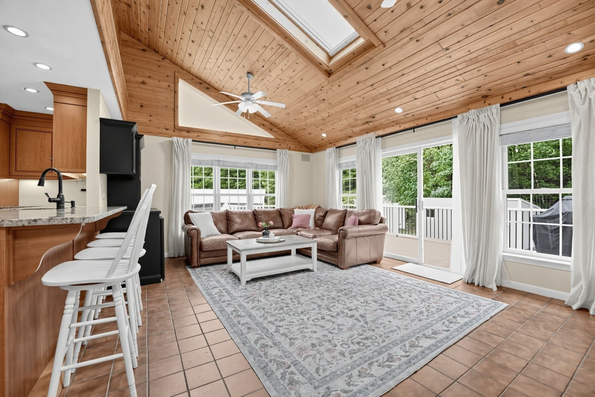 Single Family Residence at 21 Andrew Cir, Stoughton MA 02072, Stoughton, photo 2 of 28