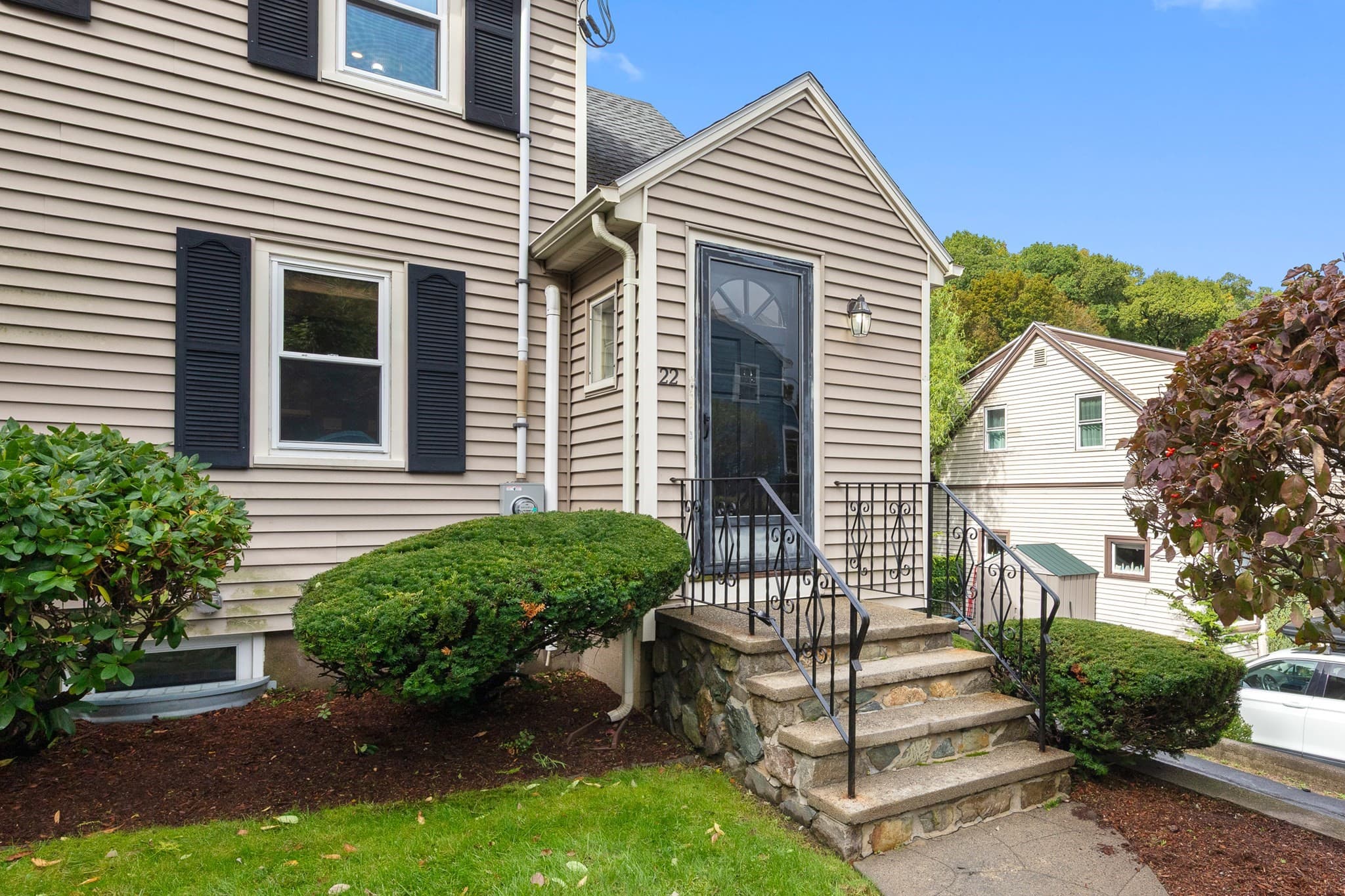 Single Family Residence at 22 Ash St, Melrose MA 02176, Melrose, photo 4 of 35