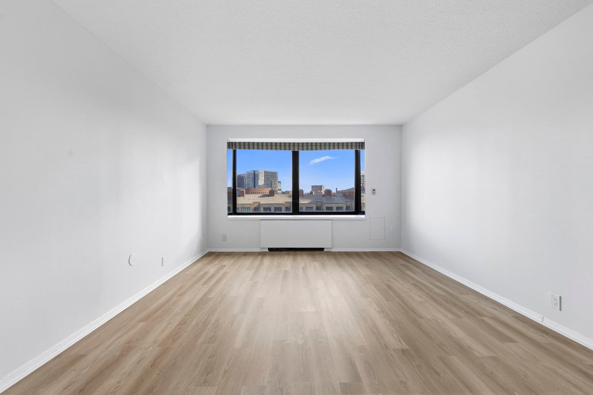 Condominium at 85 E India Row # 10D, Boston MA 02110, Boston, photo 2 of 18