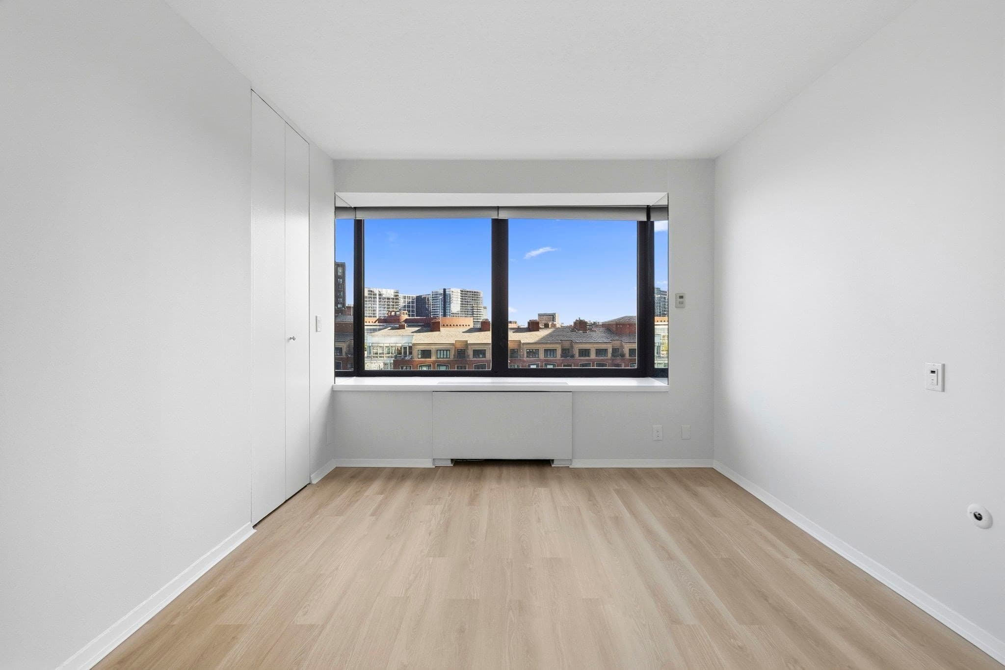Condominium at 85 E India Row # 10D, Boston MA 02110, Boston, photo 10 of 18