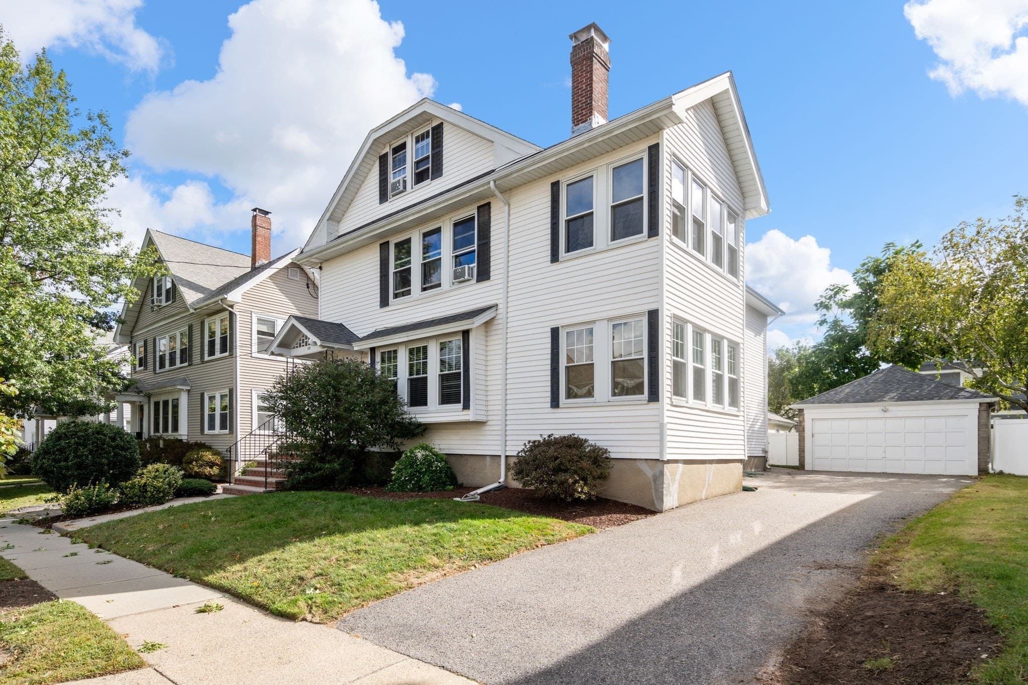 Condominium at 106 Poplar St # 1, Watertown MA 02472, Watertown, photo 2 of 15