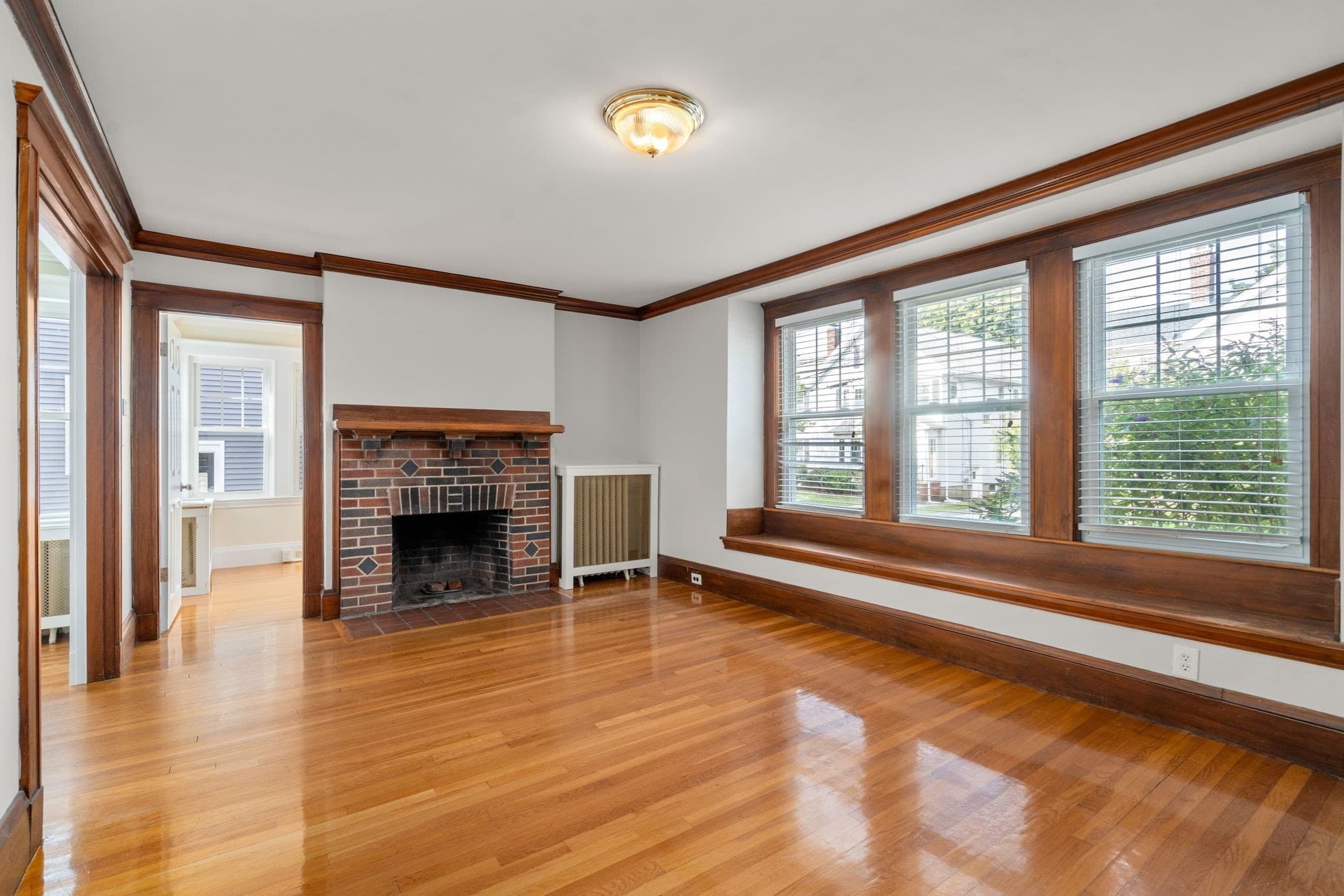 Condominium at 106 Poplar St # 1, Watertown MA 02472, Watertown, photo 3 of 15