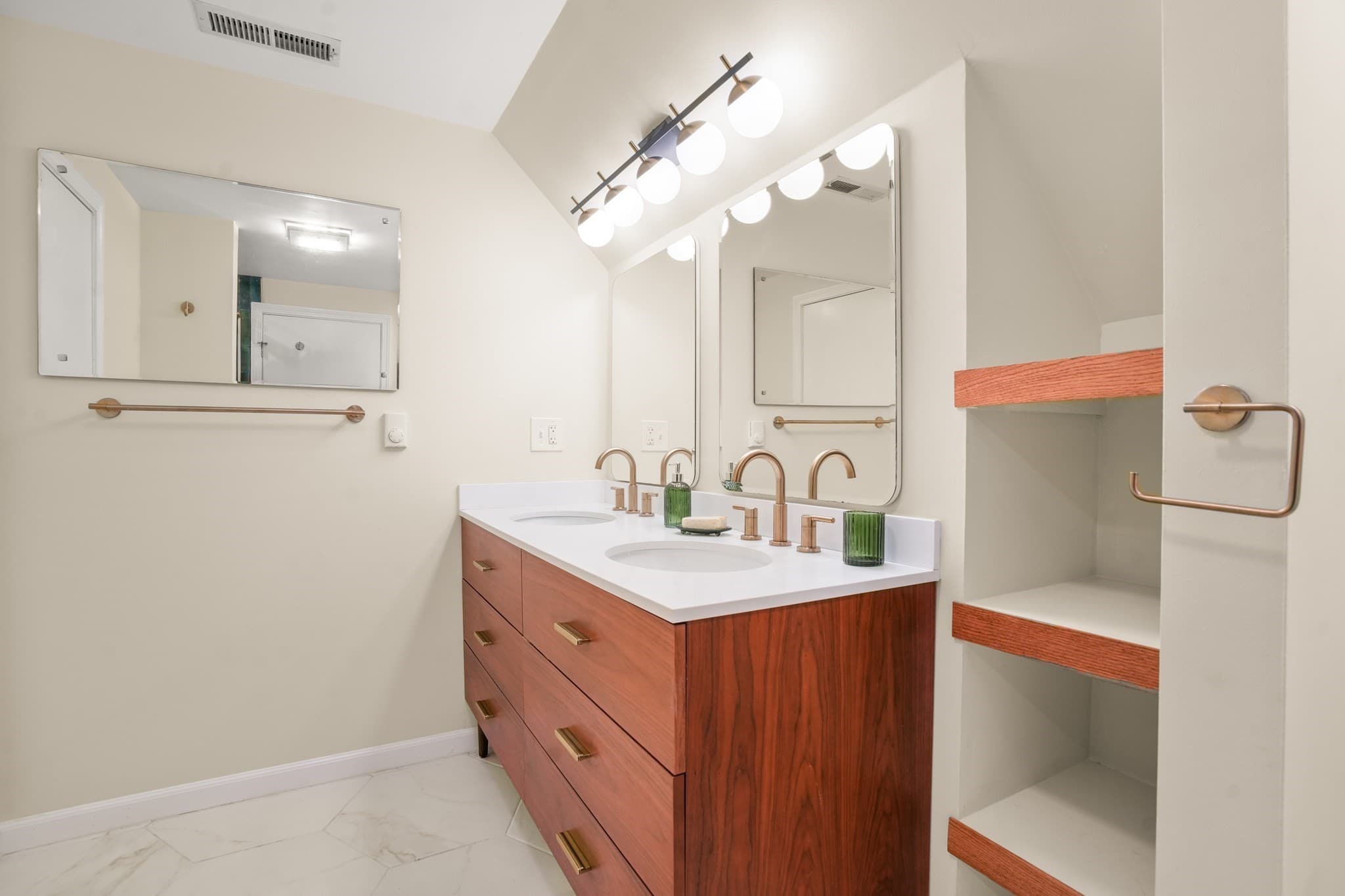 Single Family Residence at 47 Cherry Hl, Holyoke MA 01040, Holyoke, photo 27 of 42