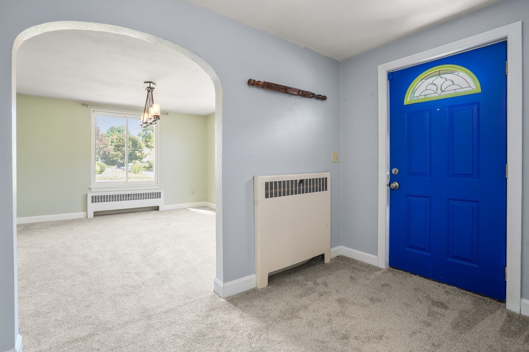 Single Family Residence at 47 Cherry Hl, Holyoke MA 01040, Holyoke, photo 6 of 42
