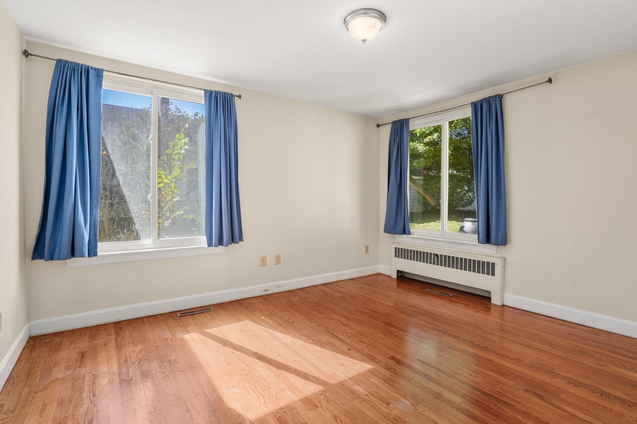 Single Family Residence at 47 Cherry Hl, Holyoke MA 01040, Holyoke, photo 17 of 42