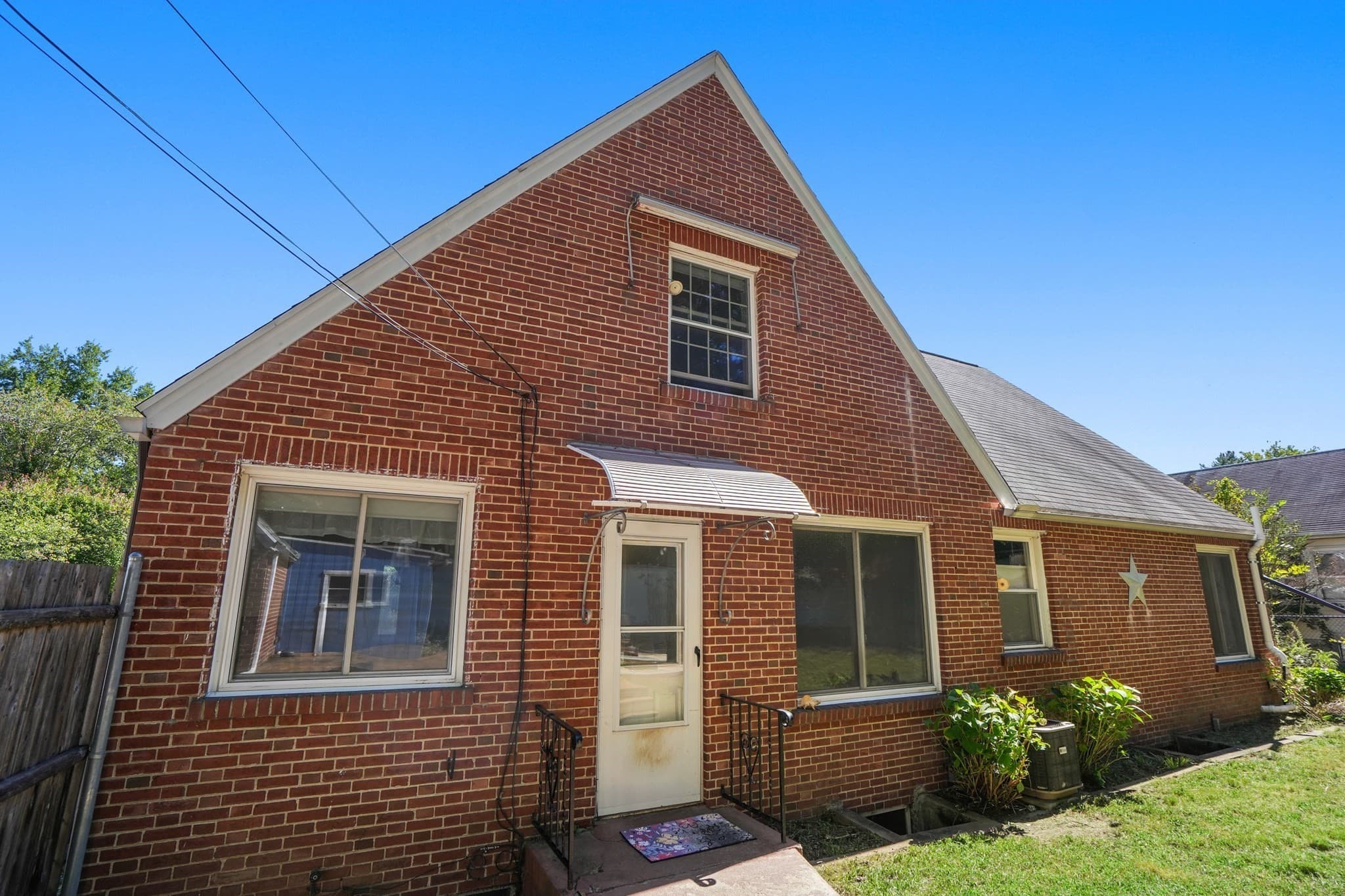 Single Family Residence at 47 Cherry Hl, Holyoke MA 01040, Holyoke, photo 36 of 42