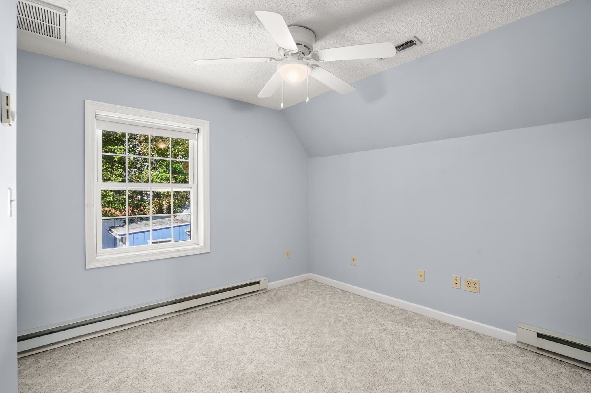 Single Family Residence at 47 Cherry Hl, Holyoke MA 01040, Holyoke, photo 31 of 42