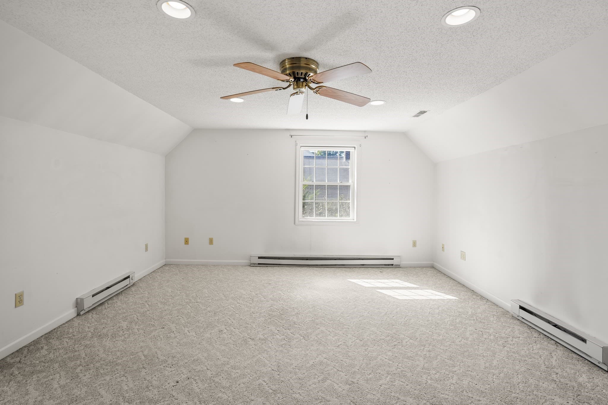 Single Family Residence at 47 Cherry Hl, Holyoke MA 01040, Holyoke, photo 21 of 42