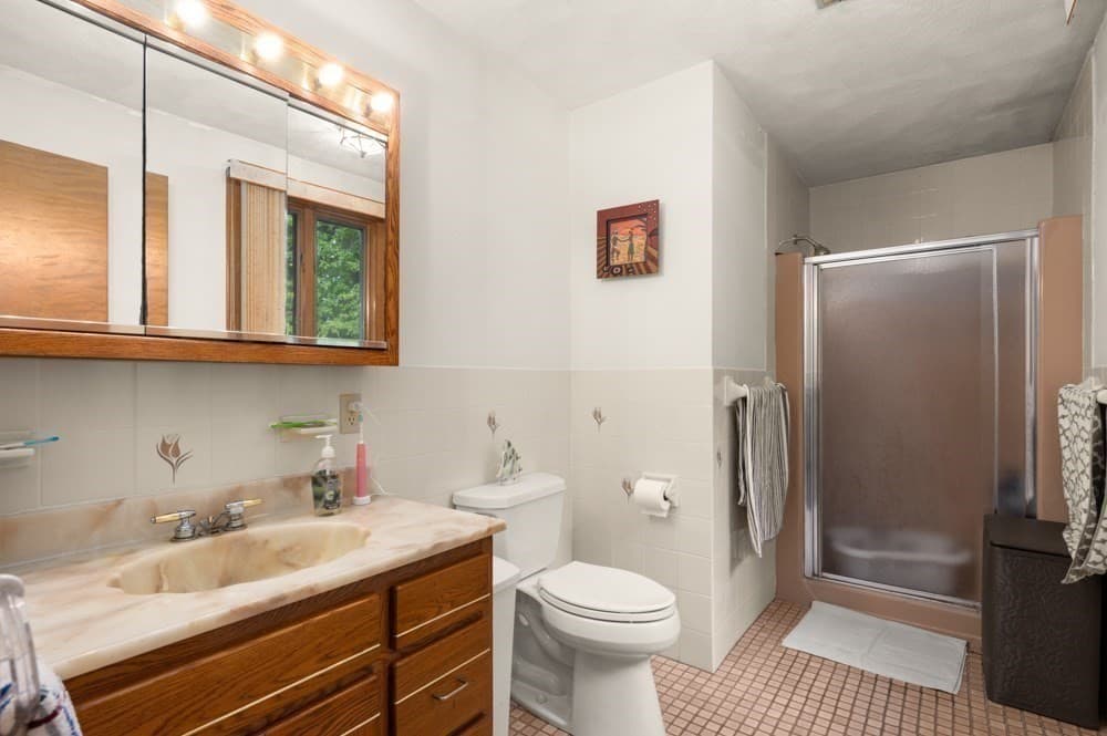 Single Family Residence at 5 Lee Ave, Burlington MA 01803, Burlington, photo 23 of 36