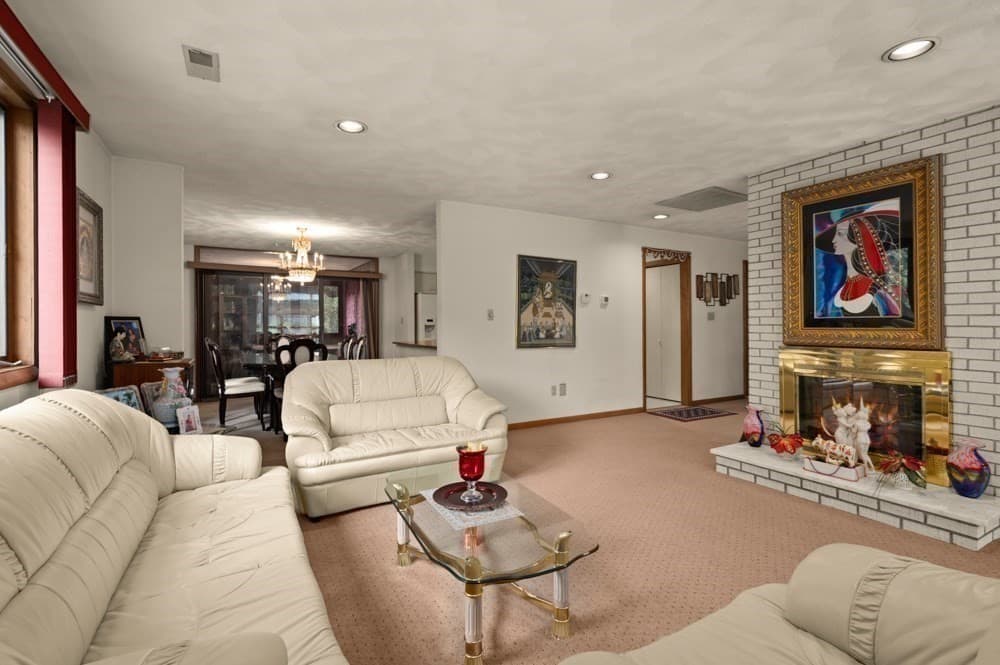 Single Family Residence at 5 Lee Ave, Burlington MA 01803, Burlington, photo 12 of 36