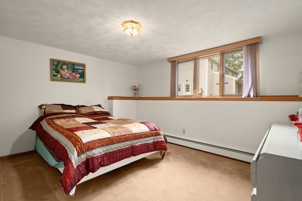 Single Family Residence at 5 Lee Ave, Burlington MA 01803, Burlington, photo 30 of 36