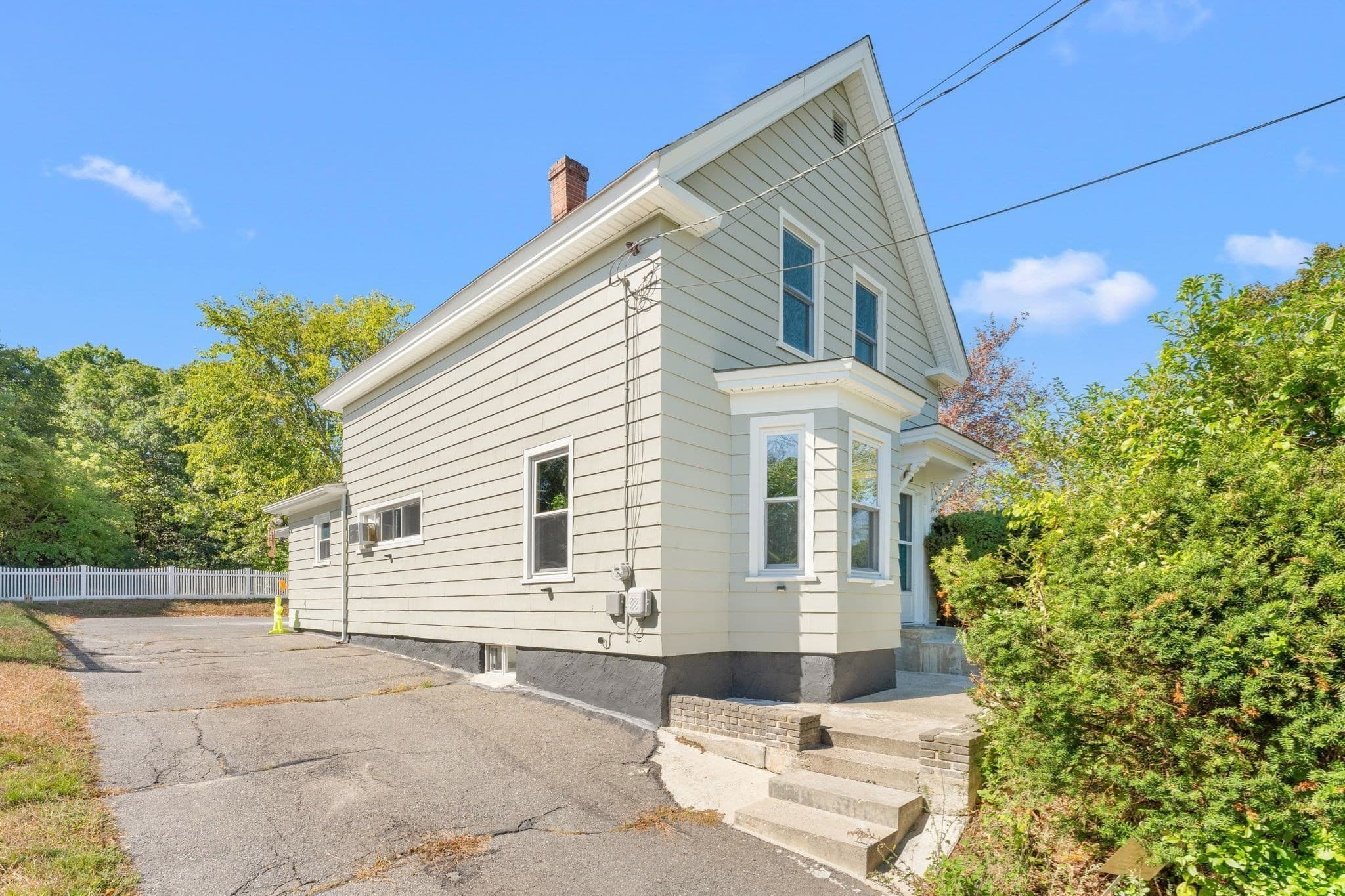 Single Family Residence at 84 Hampson St, Dracut MA 01826, Dracut, photo 33 of 42