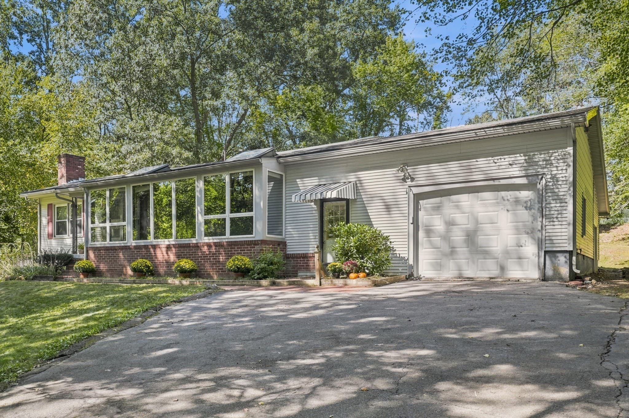 1881 Great Pond Road, North Andover MA 01845