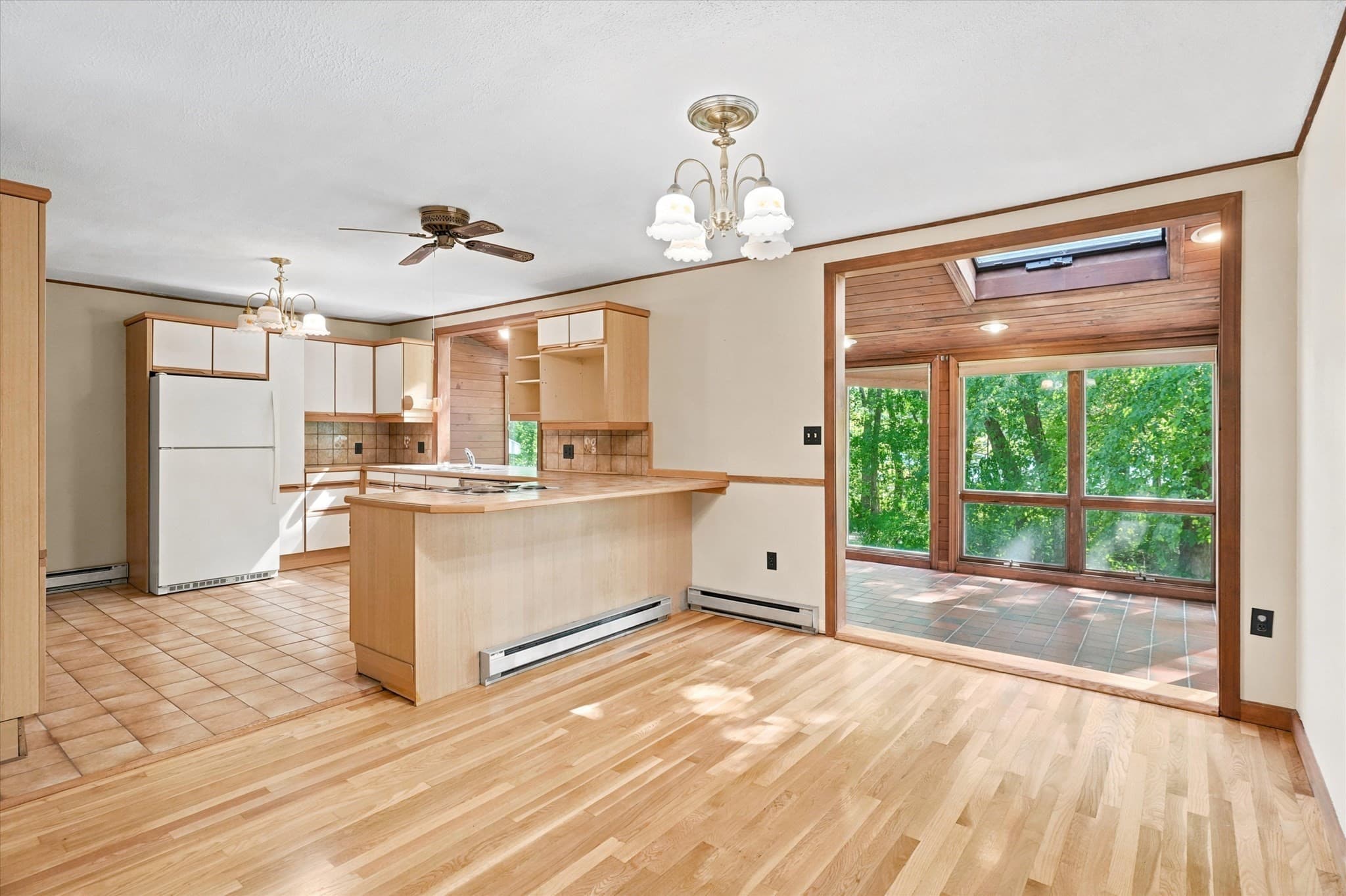 Single Family Residence at 1881 Great Pond Road, North Andover MA 01845, North Andover, photo 9 of 41