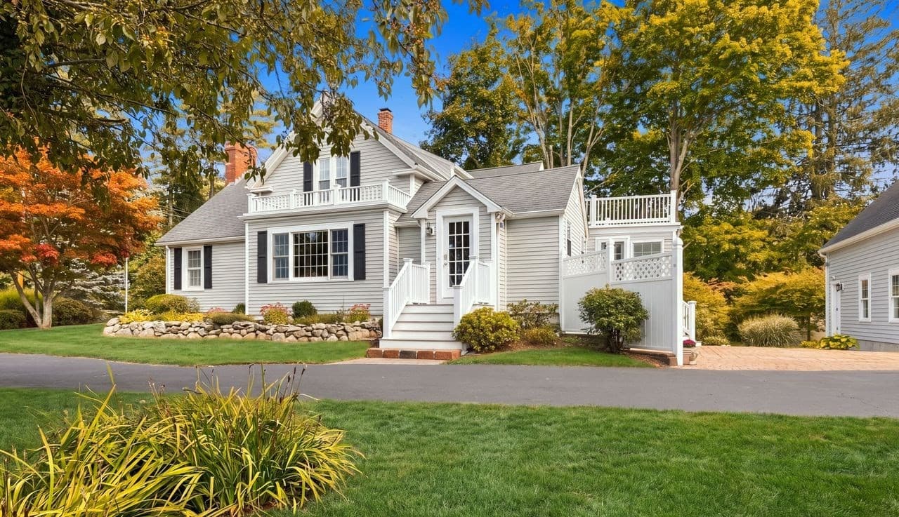 Single Family Residence at 814 Main Street, Norwell MA 02061, Norwell, photo 3 of 42