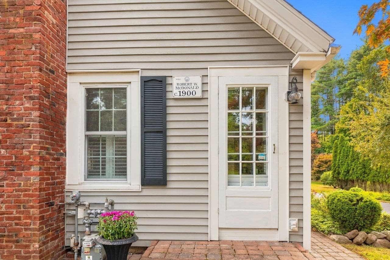 Single Family Residence at 814 Main Street, Norwell MA 02061, Norwell, photo 4 of 42