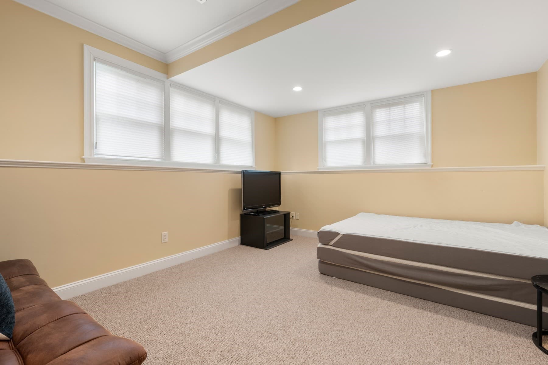 Single Family Residence at 37 Wall St, Wellesley MA 02481, Wellesley, photo 26 of 29