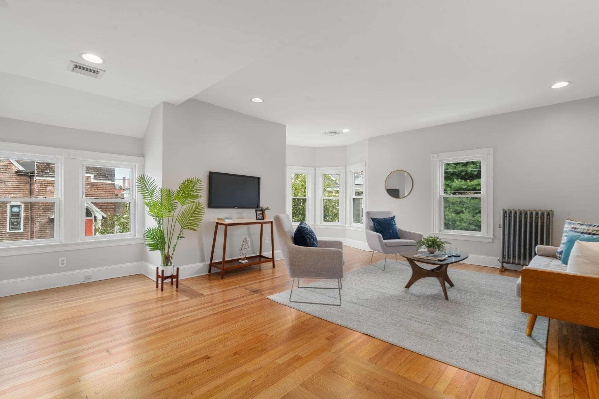 2 Holton St # 2B, Medford MA 02155