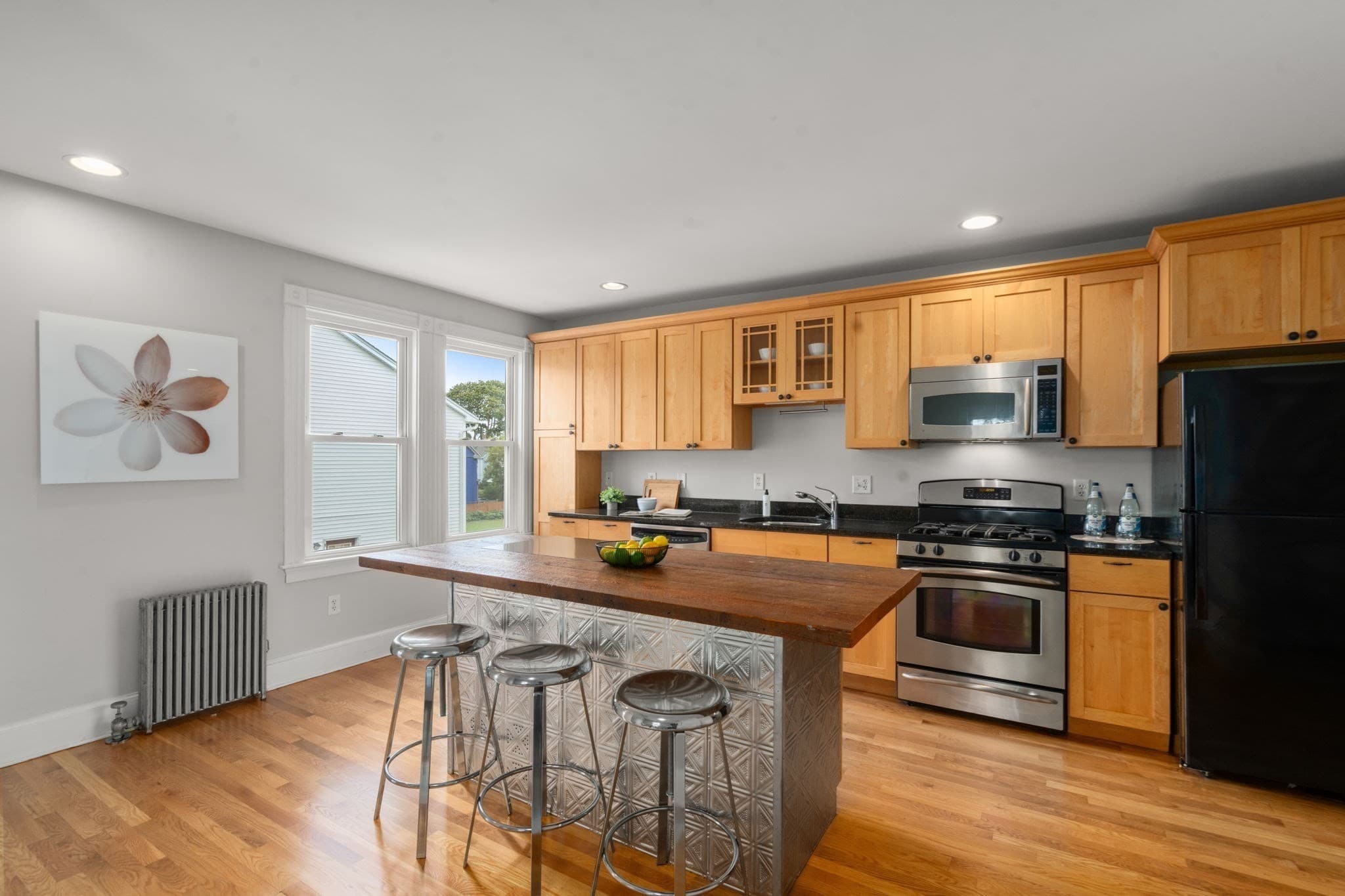 Condominium at 2 Holton St # 2B, Medford MA 02155, Medford, photo 10 of 21