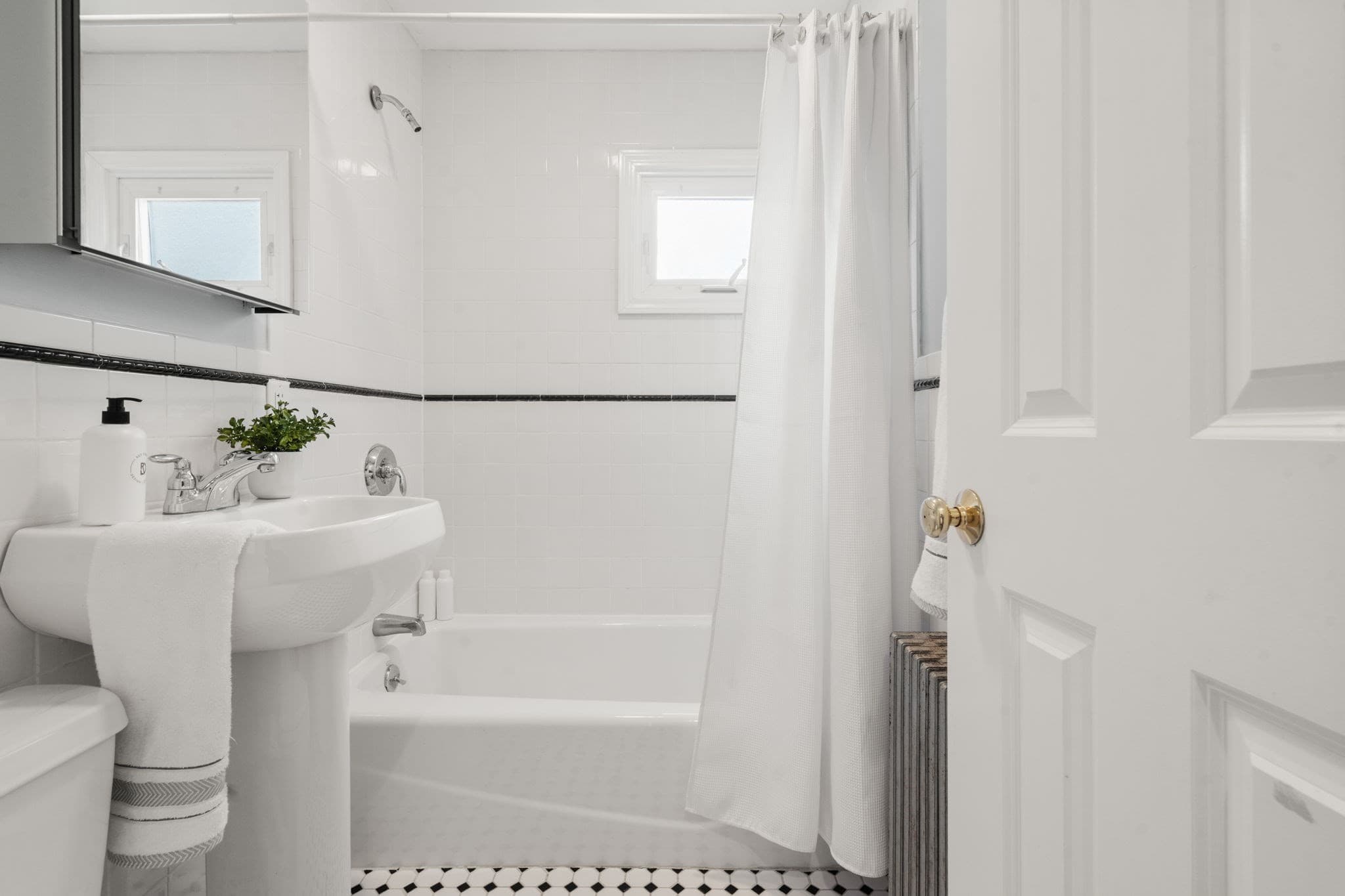 Condominium at 2 Holton St # 2B, Medford MA 02155, Medford, photo 11 of 21