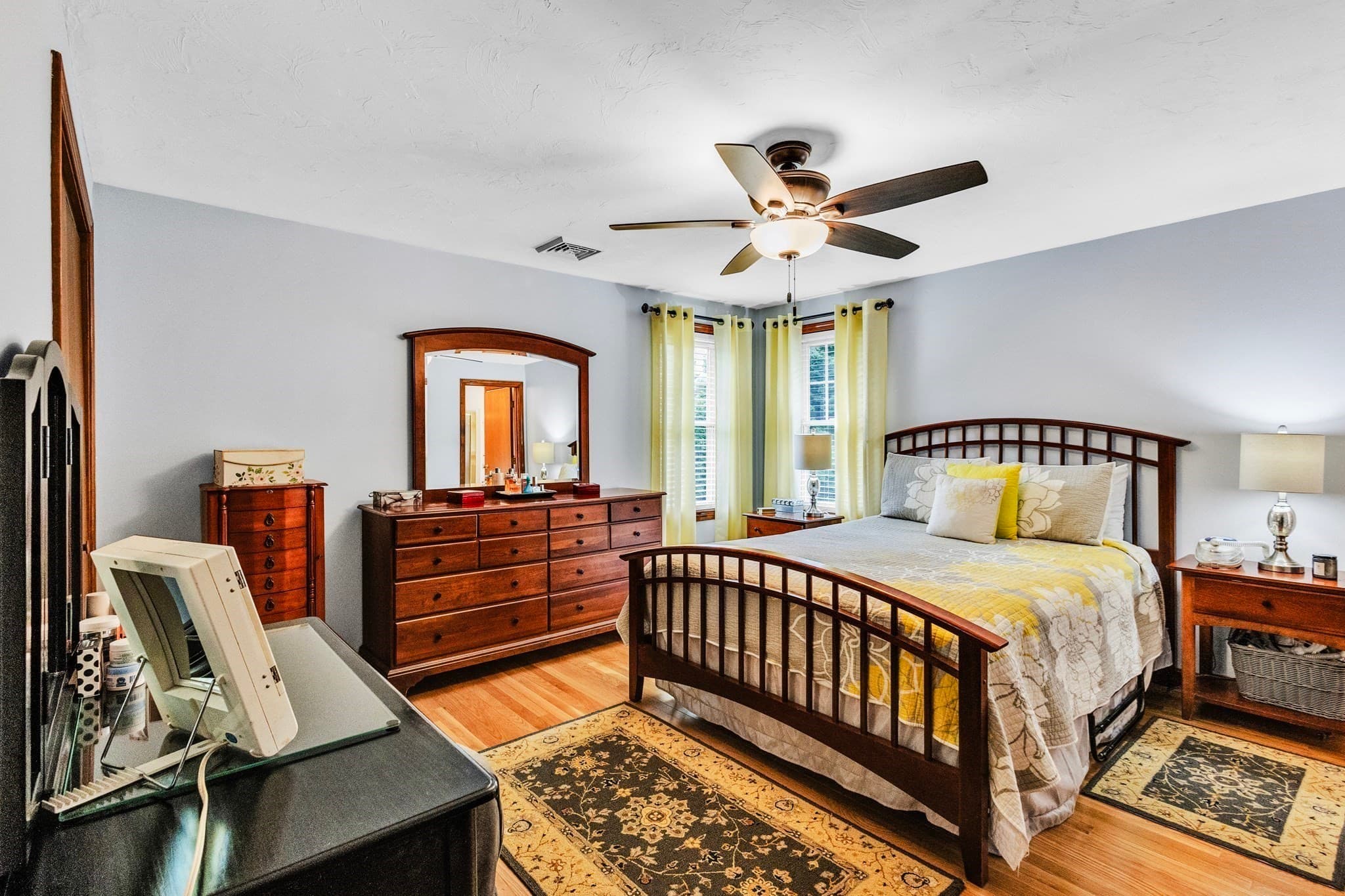 Single Family Residence at 42 Melbourne Rd, Worcester MA 01607, Worcester, photo 15 of 37