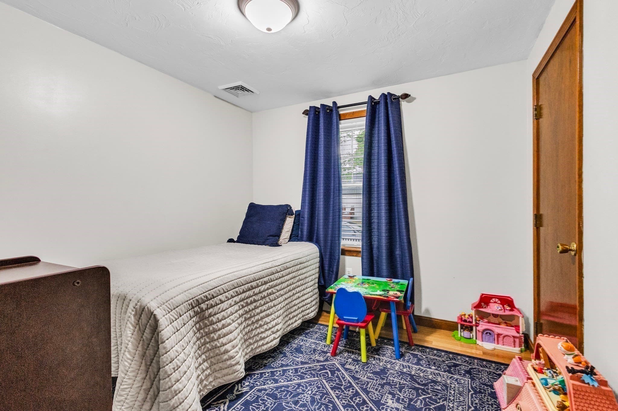 Single Family Residence at 42 Melbourne Rd, Worcester MA 01607, Worcester, photo 21 of 37