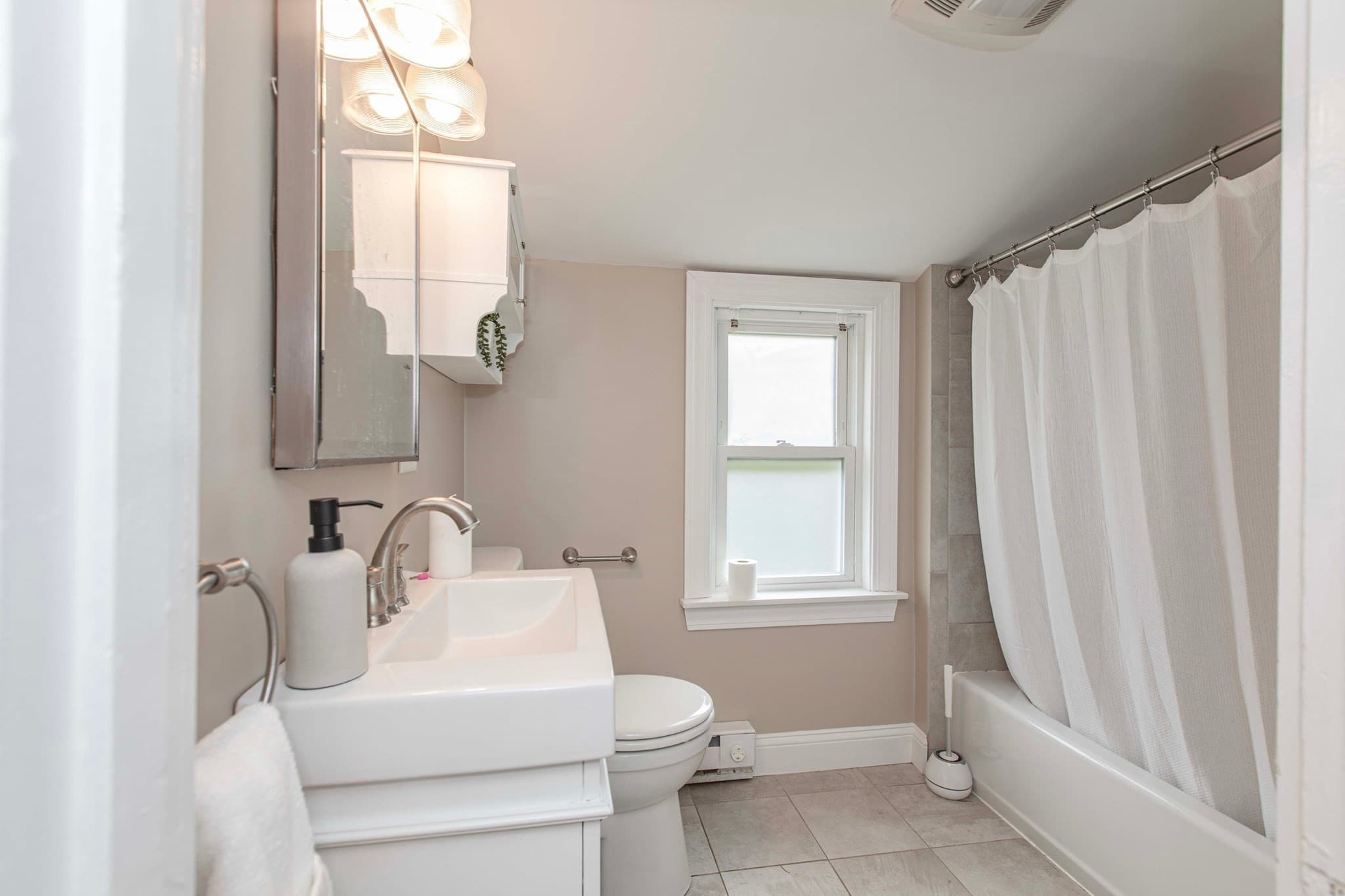 Single Family Residence at 16 Norfolk Place, Sharon MA 02067, Sharon, photo 27 of 32