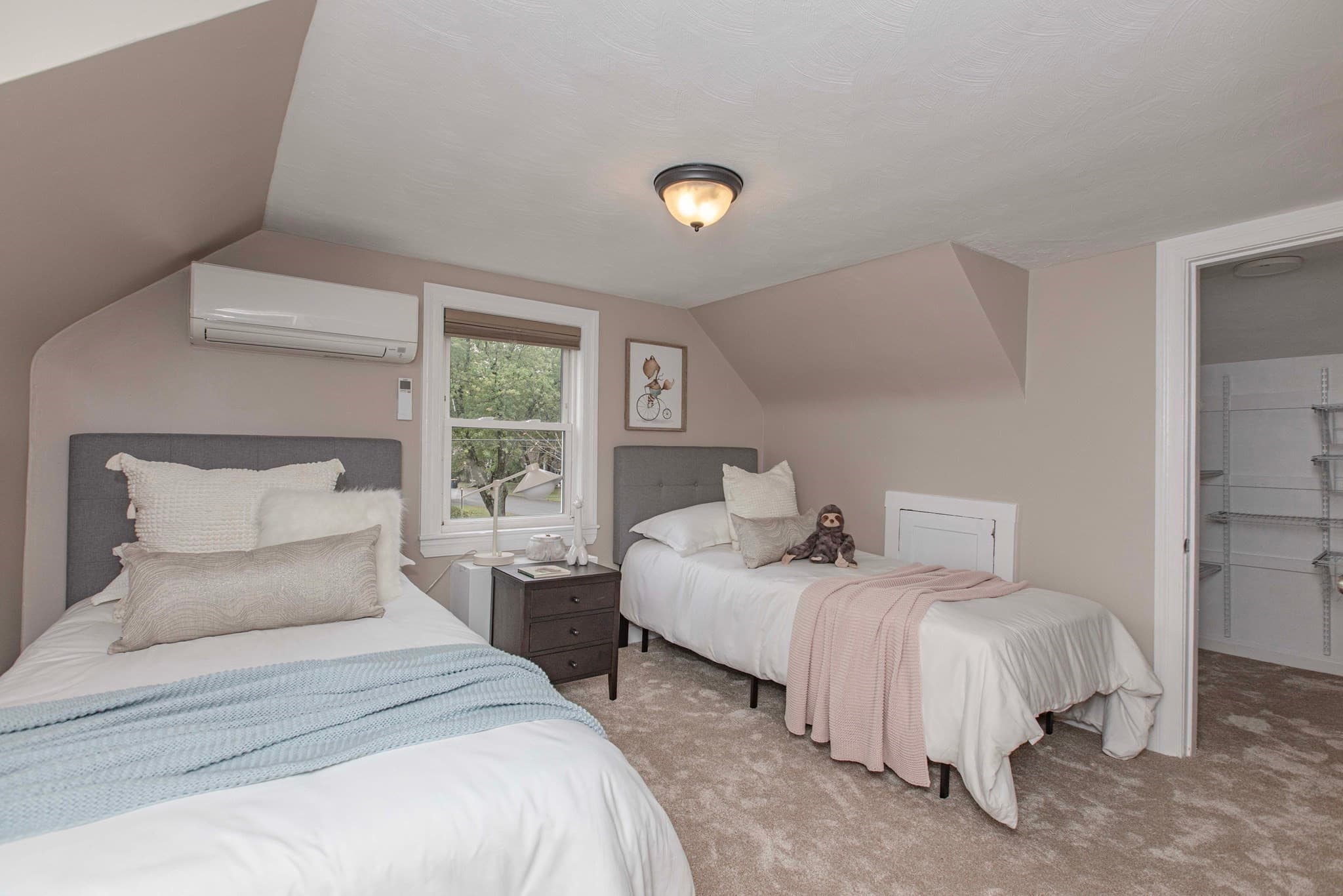 Single Family Residence at 16 Norfolk Place, Sharon MA 02067, Sharon, photo 22 of 32
