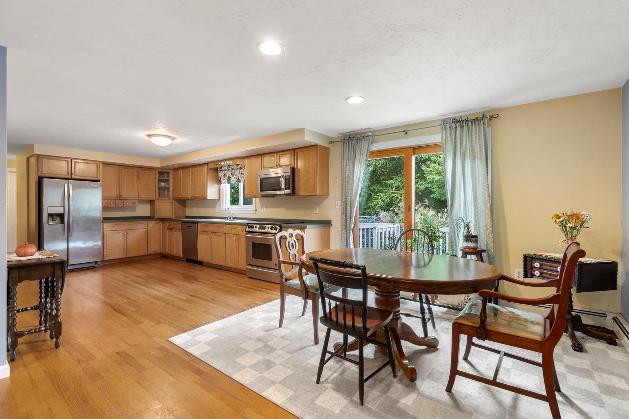 Single Family Residence at 117 Ring Road, Kingston MA 02364, Kingston, photo 5 of 35
