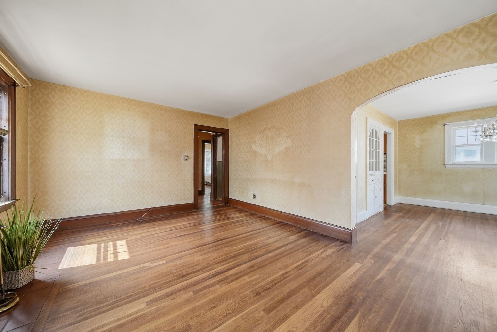 Single Family Residence at 254 Lynnfield St, Lynn MA 01904, Lynn, photo 9 of 22