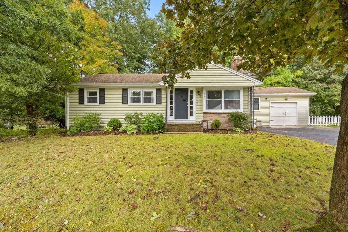251 Pearl Street Ext., Attleboro MA 02703