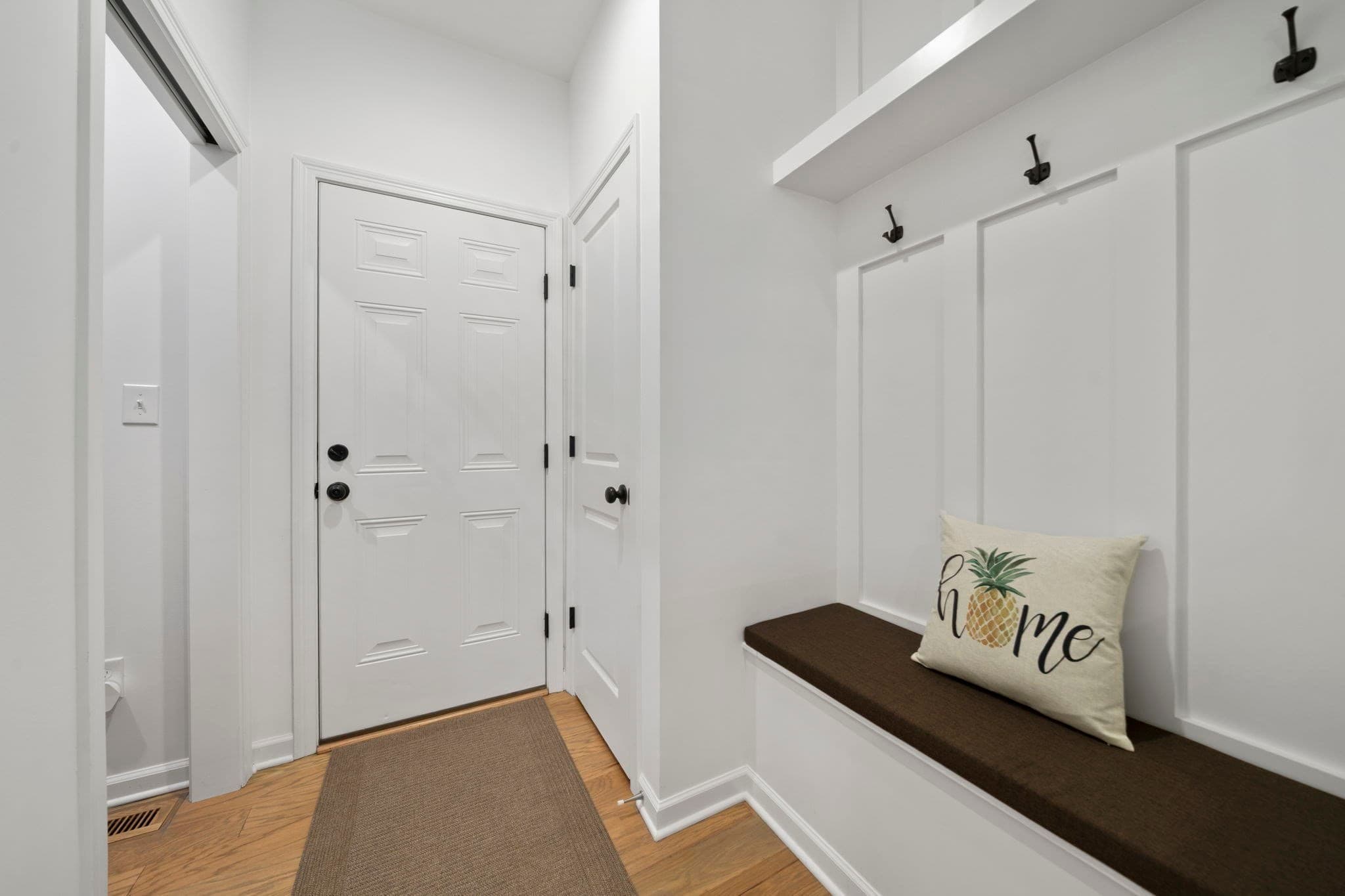Single Family Residence at 33 Skyhawk Cir, Weymouth MA 02190, Weymouth, photo 5 of 27