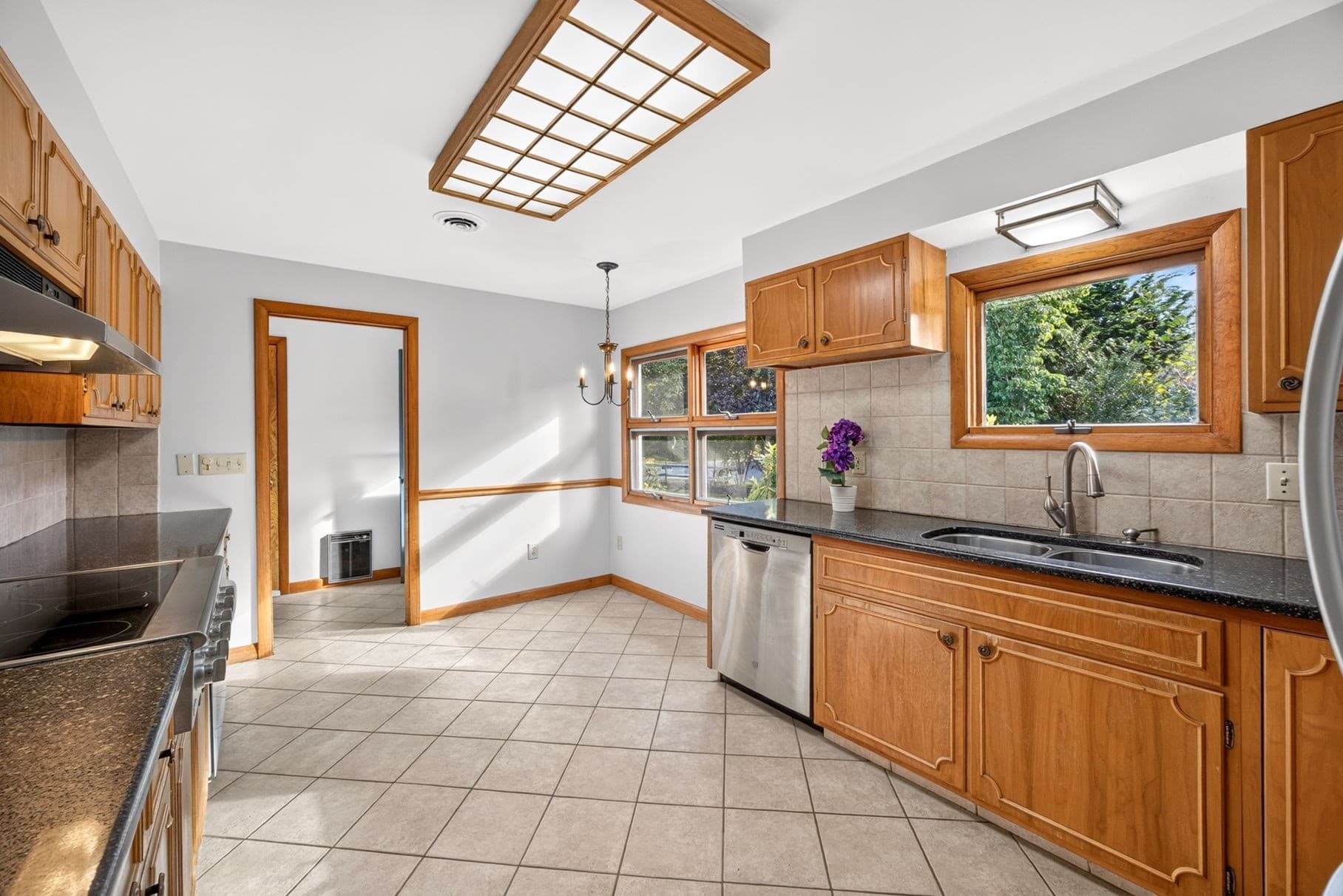 Single Family Residence at 2 Captain Towne Rd, Sandwich MA 02537, Sandwich, photo 6 of 42