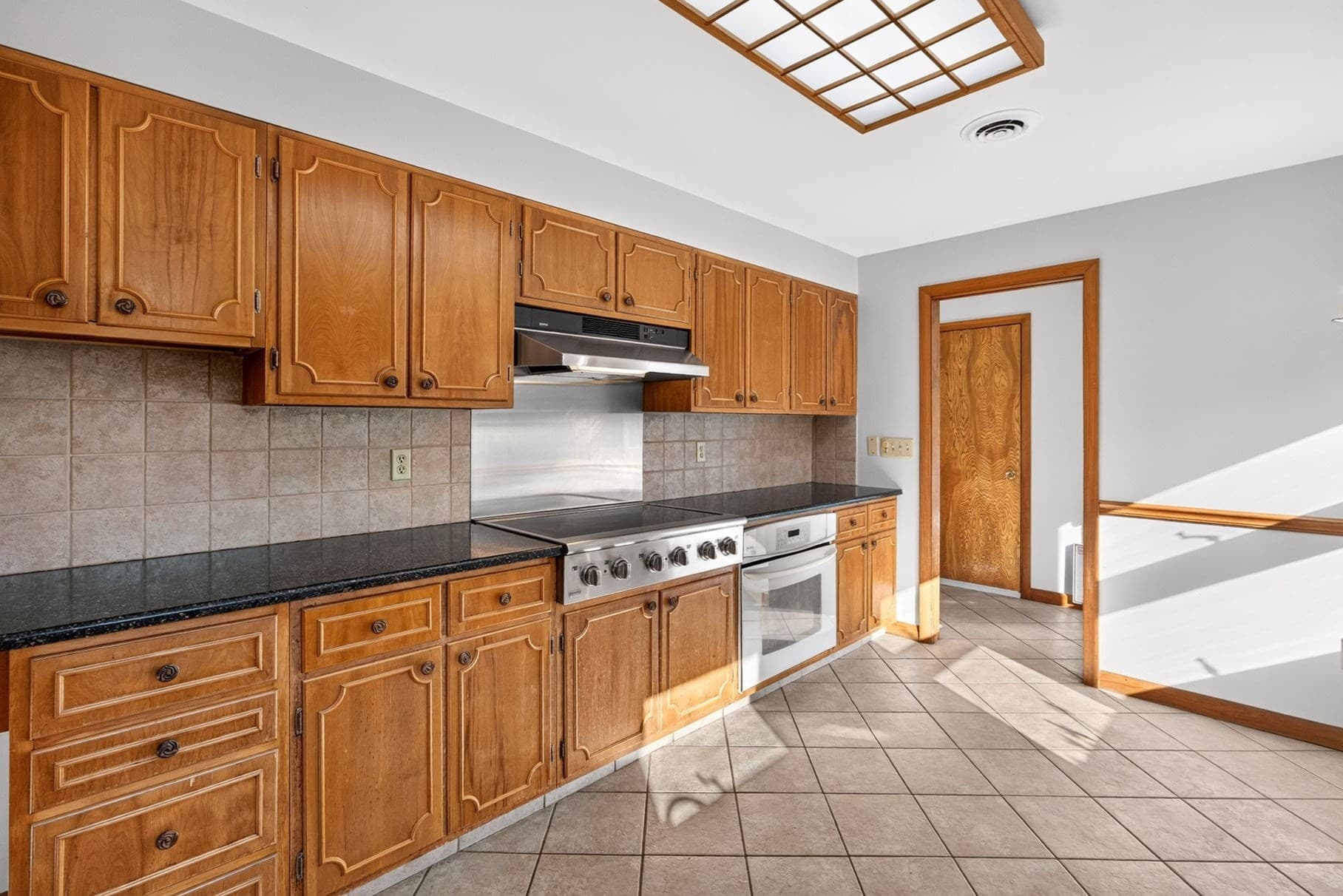 Single Family Residence at 2 Captain Towne Rd, Sandwich MA 02537, Sandwich, photo 10 of 42