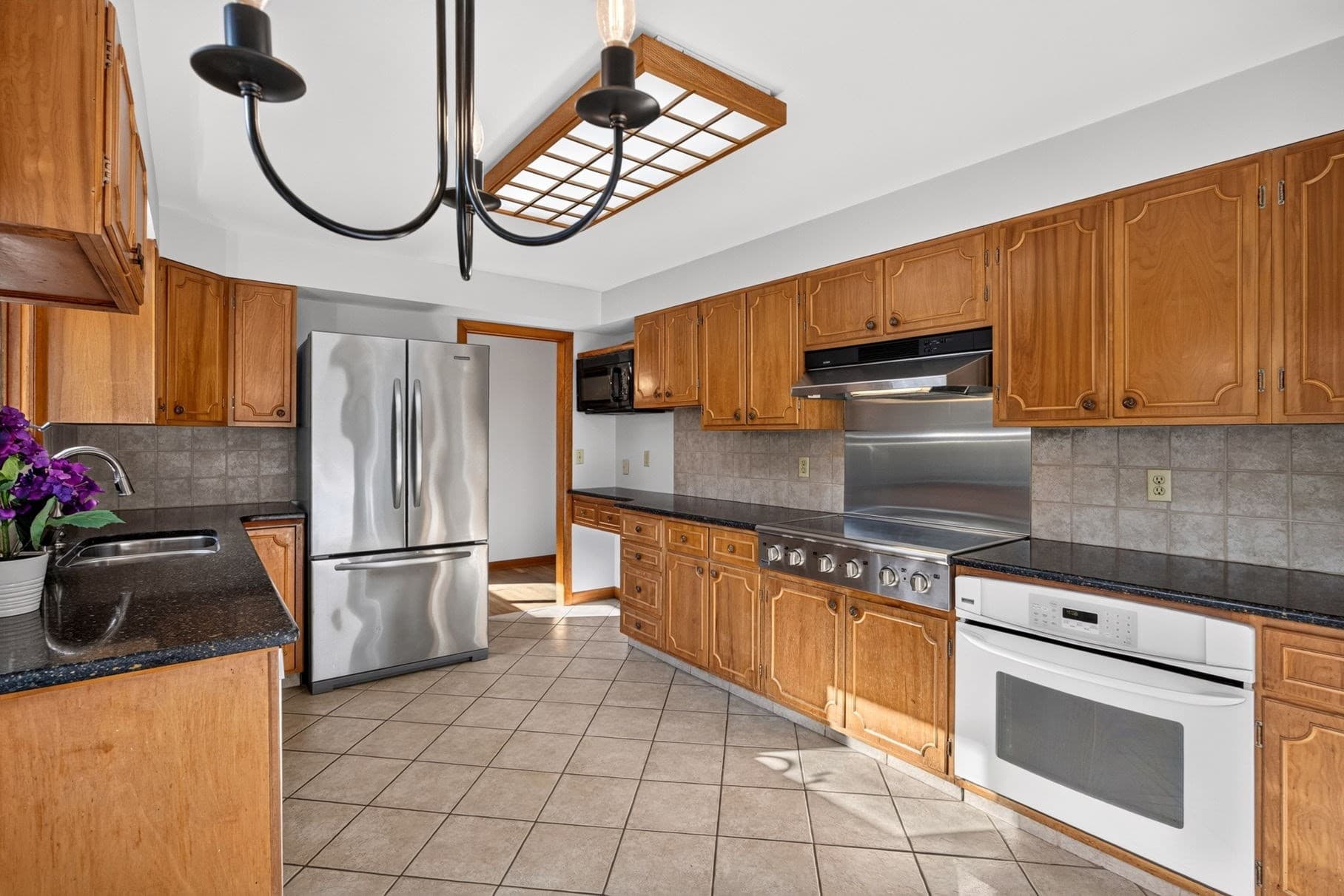 Single Family Residence at 2 Captain Towne Rd, Sandwich MA 02537, Sandwich, photo 8 of 42