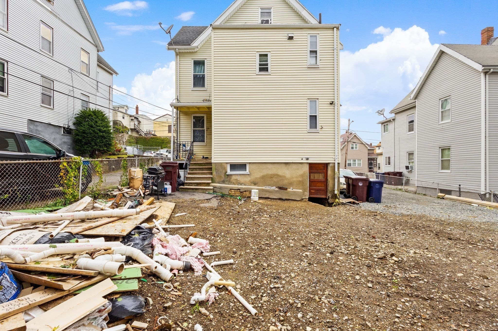 Multi Family at 17 Ashton St, Everett MA 02149, Everett, photo 25 of 41